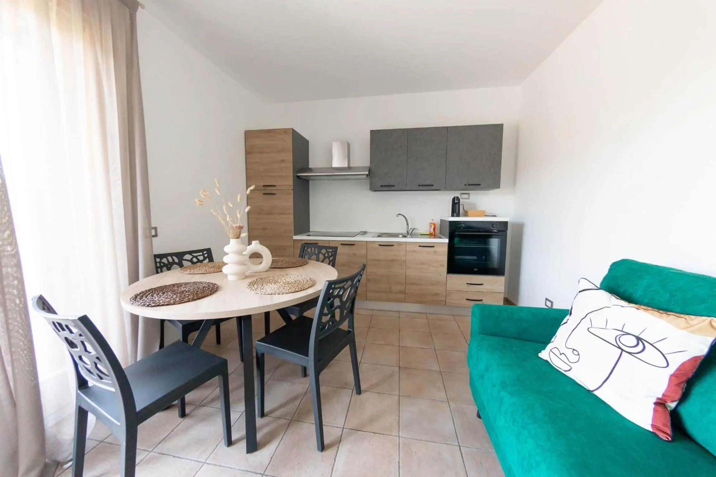 Kitchen or kitchenette in Vistaverde Harmony Apartments