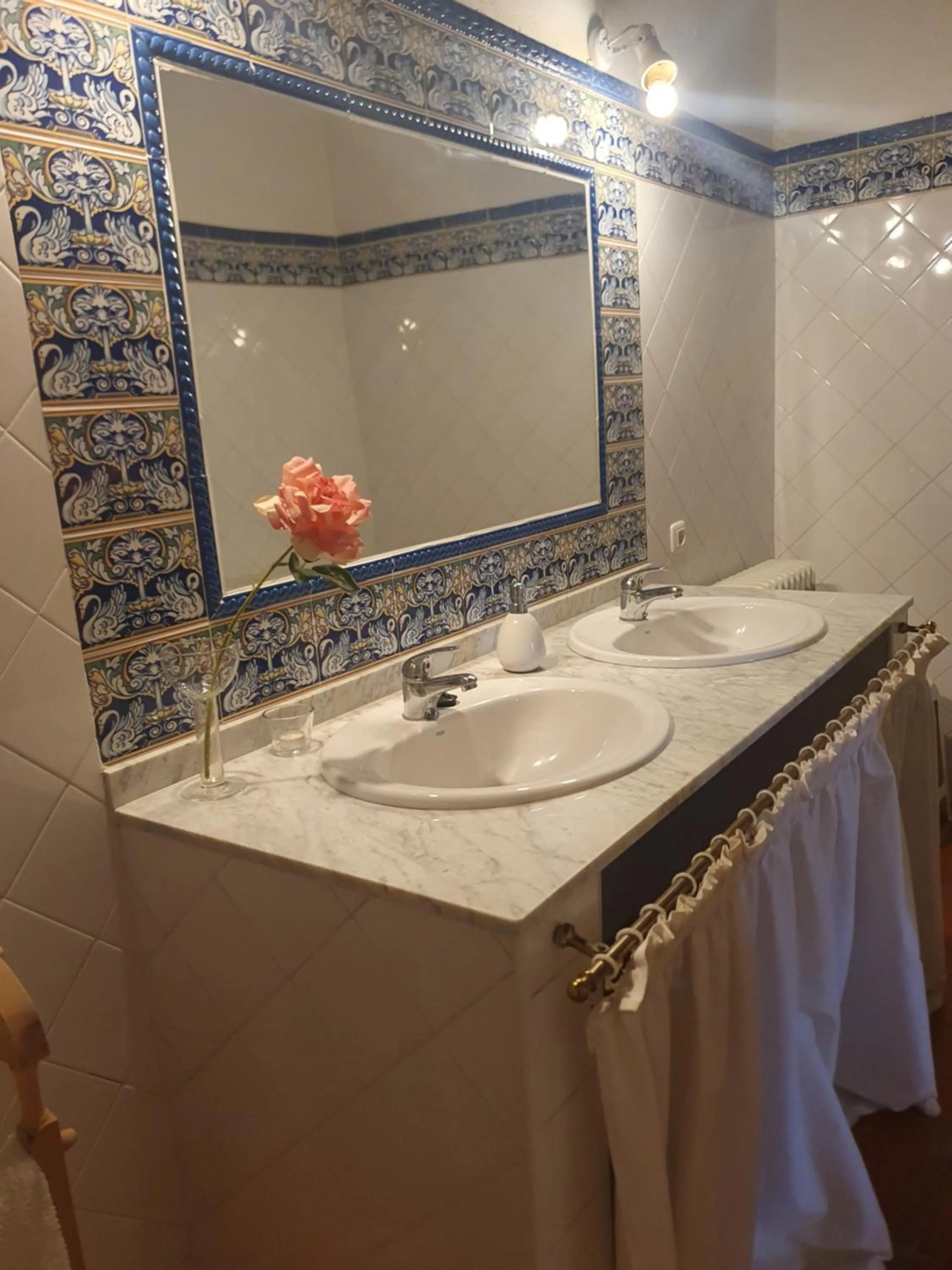 Bathroom in Hotel Rural El Vaqueril