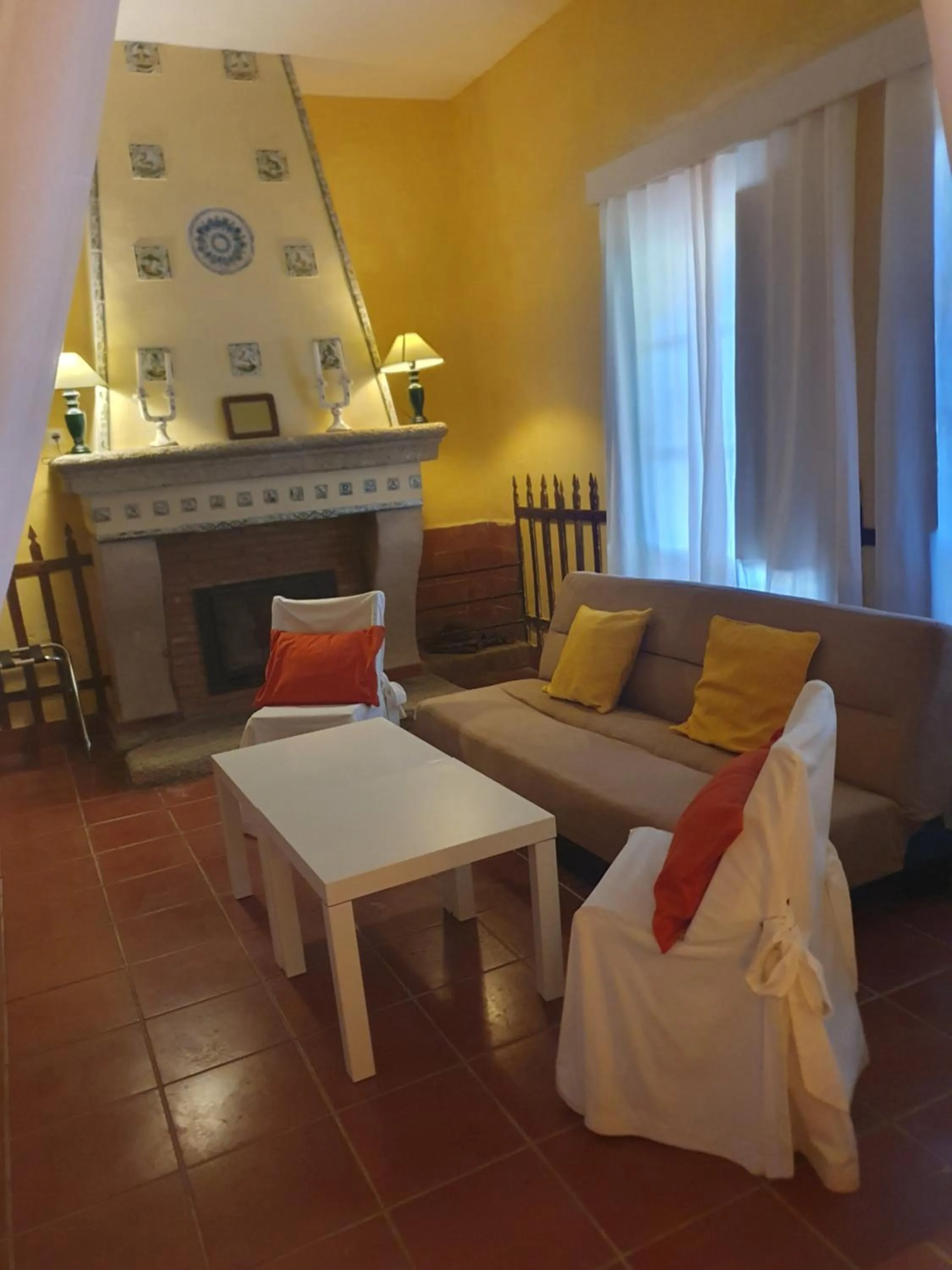 Living room in Hotel Rural El Vaqueril