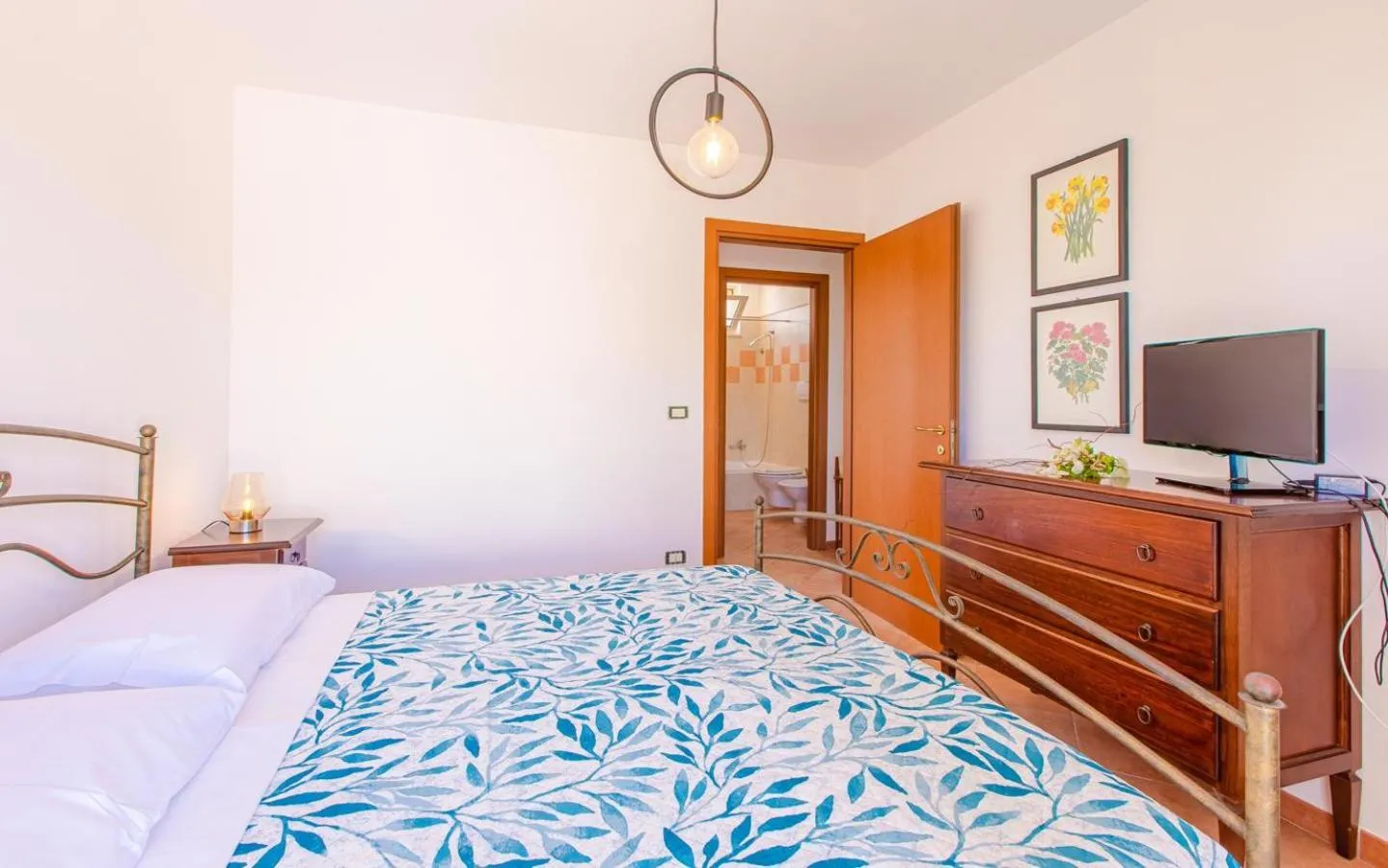 Bed in Villa Orchidea