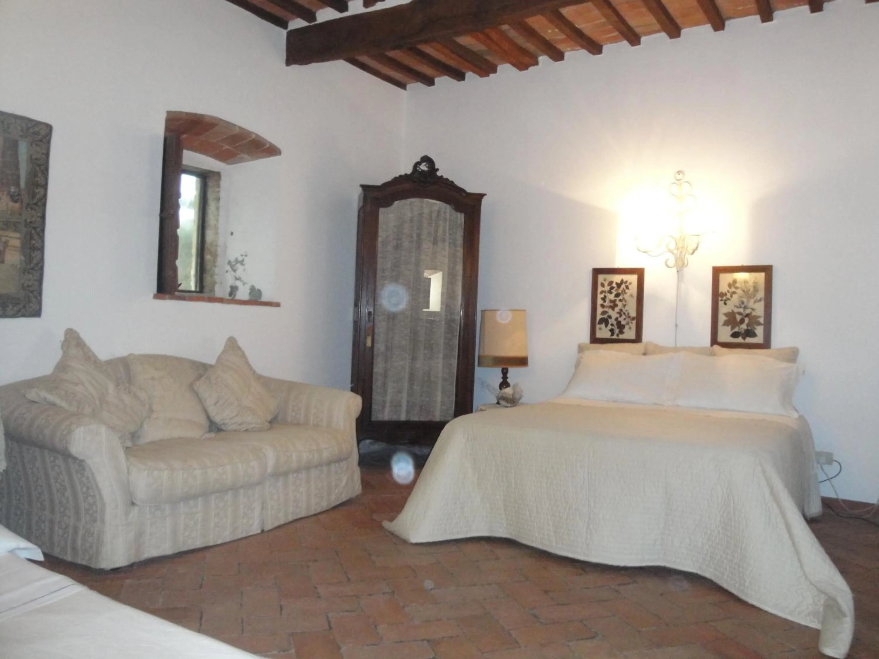 Bedroom, Bed in Il Moreto - Casale Toscano per gruppi vicino Bolgheri e mare