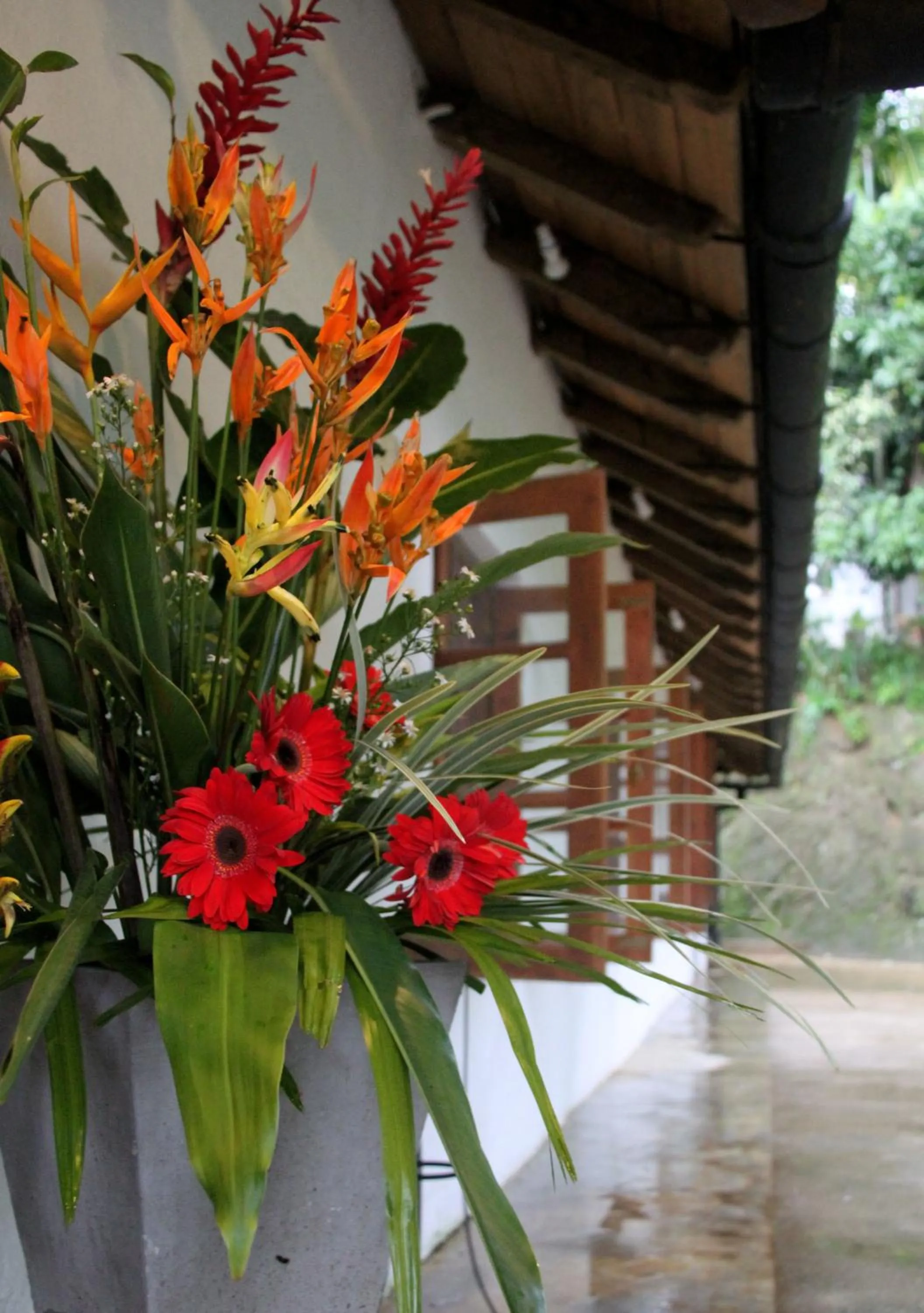 Facade/entrance in Athulya Villas, Kandy