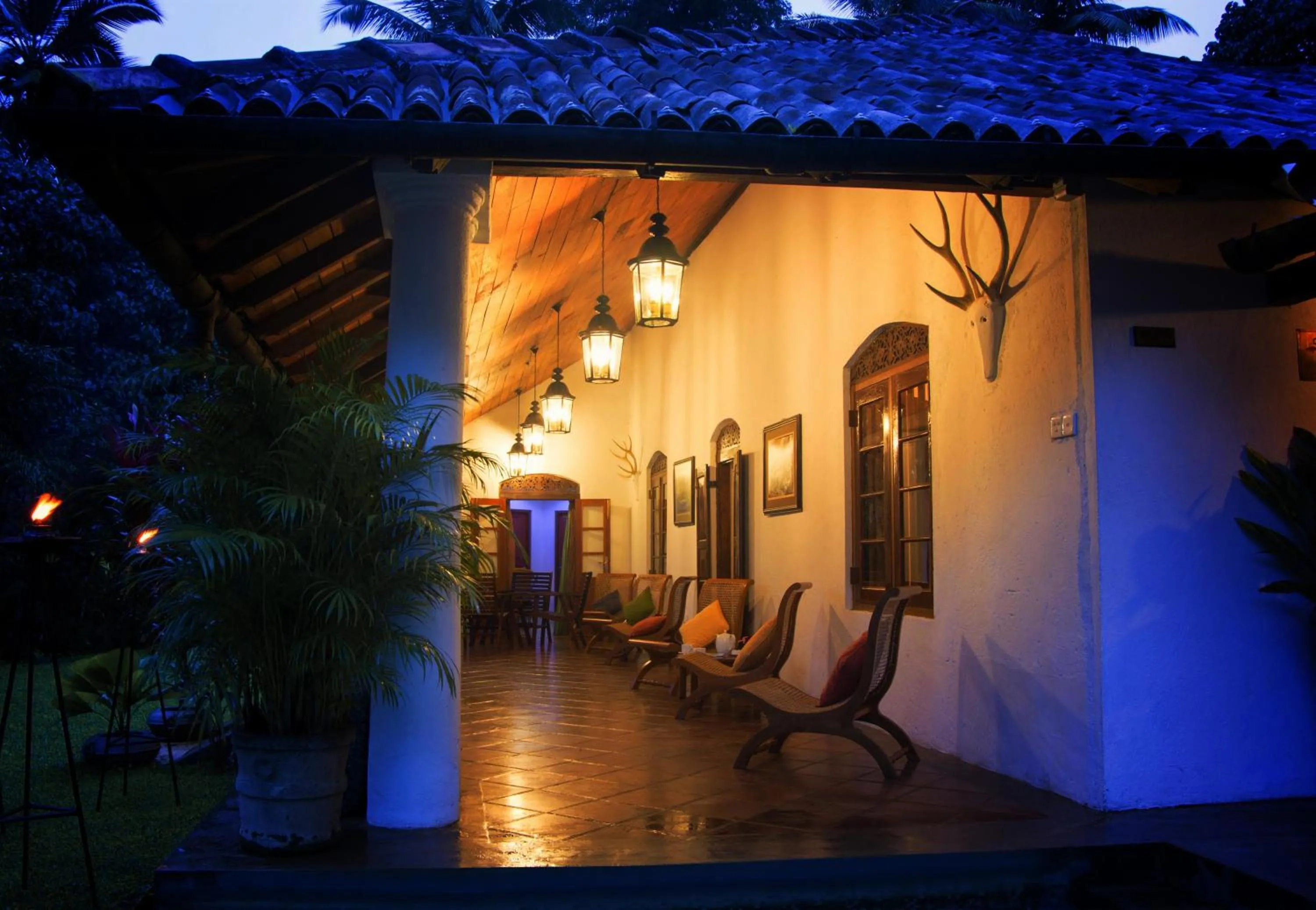 Facade/entrance in Athulya Villas, Kandy