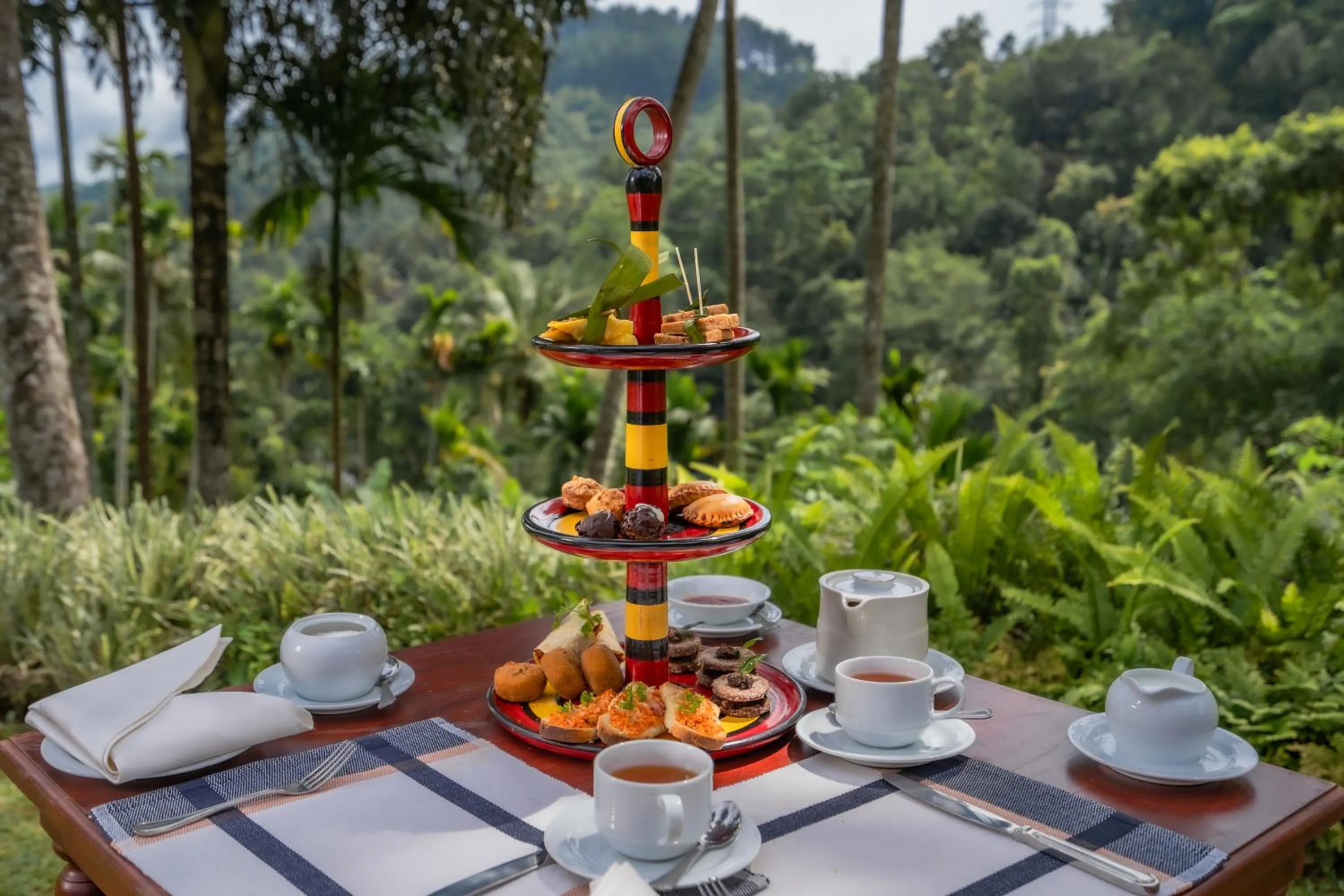 Day in Athulya Villas, Kandy