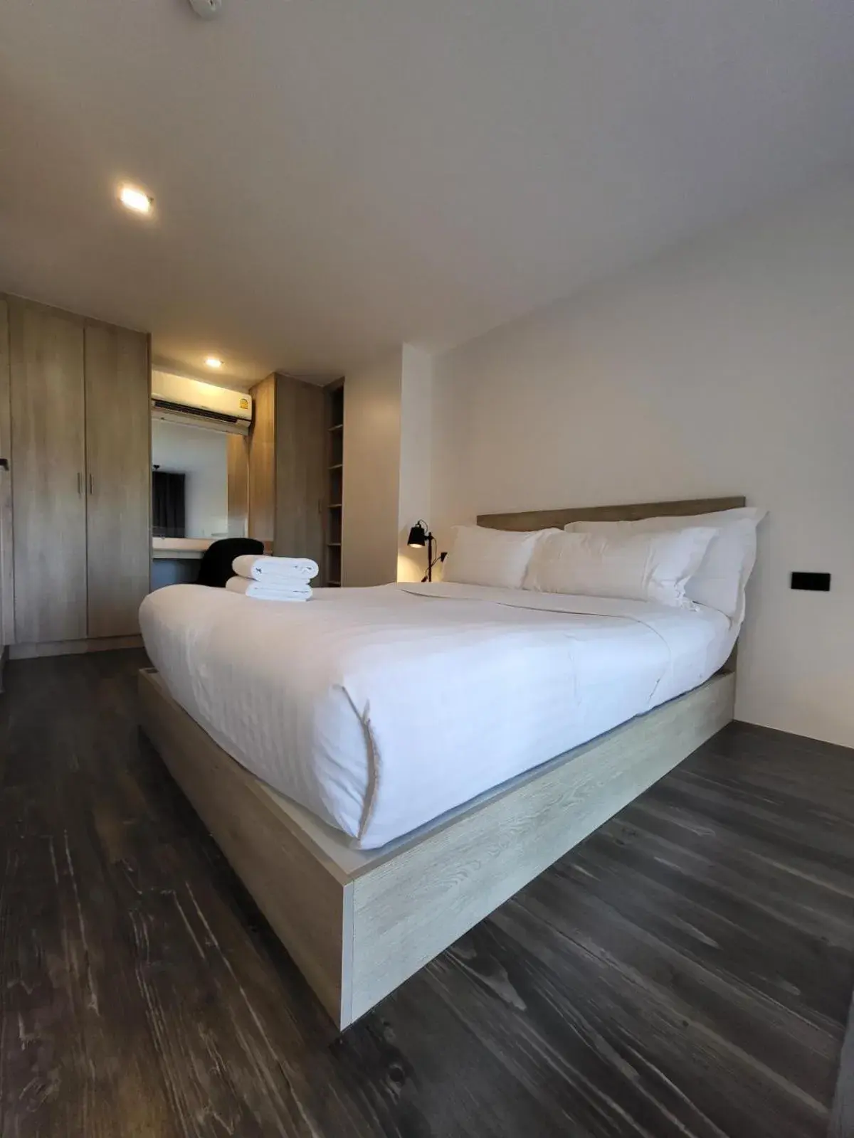 Utopia Naiharn - Modern Naiharn Beach Apartment Utopia Naiharn - Modern Naiharn Beach Apartment