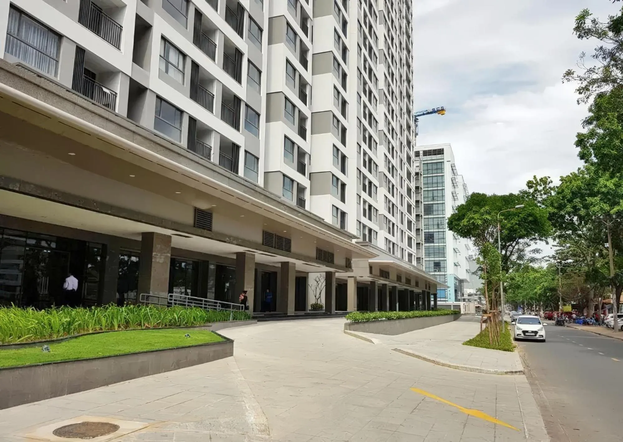 Property building in Minute Suites - Botanica Orchard TSN Airport