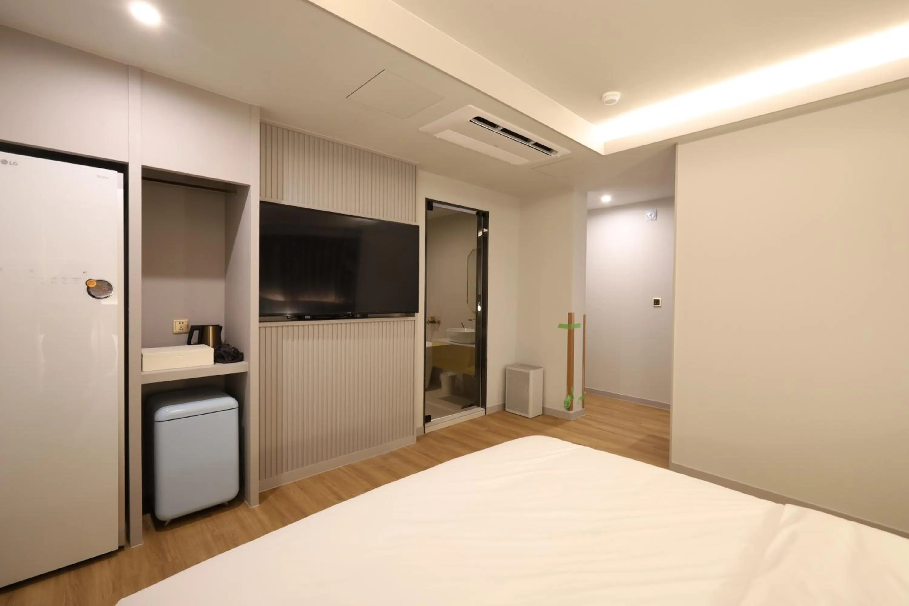 Changwon Denbasta Hotel Myeongseo