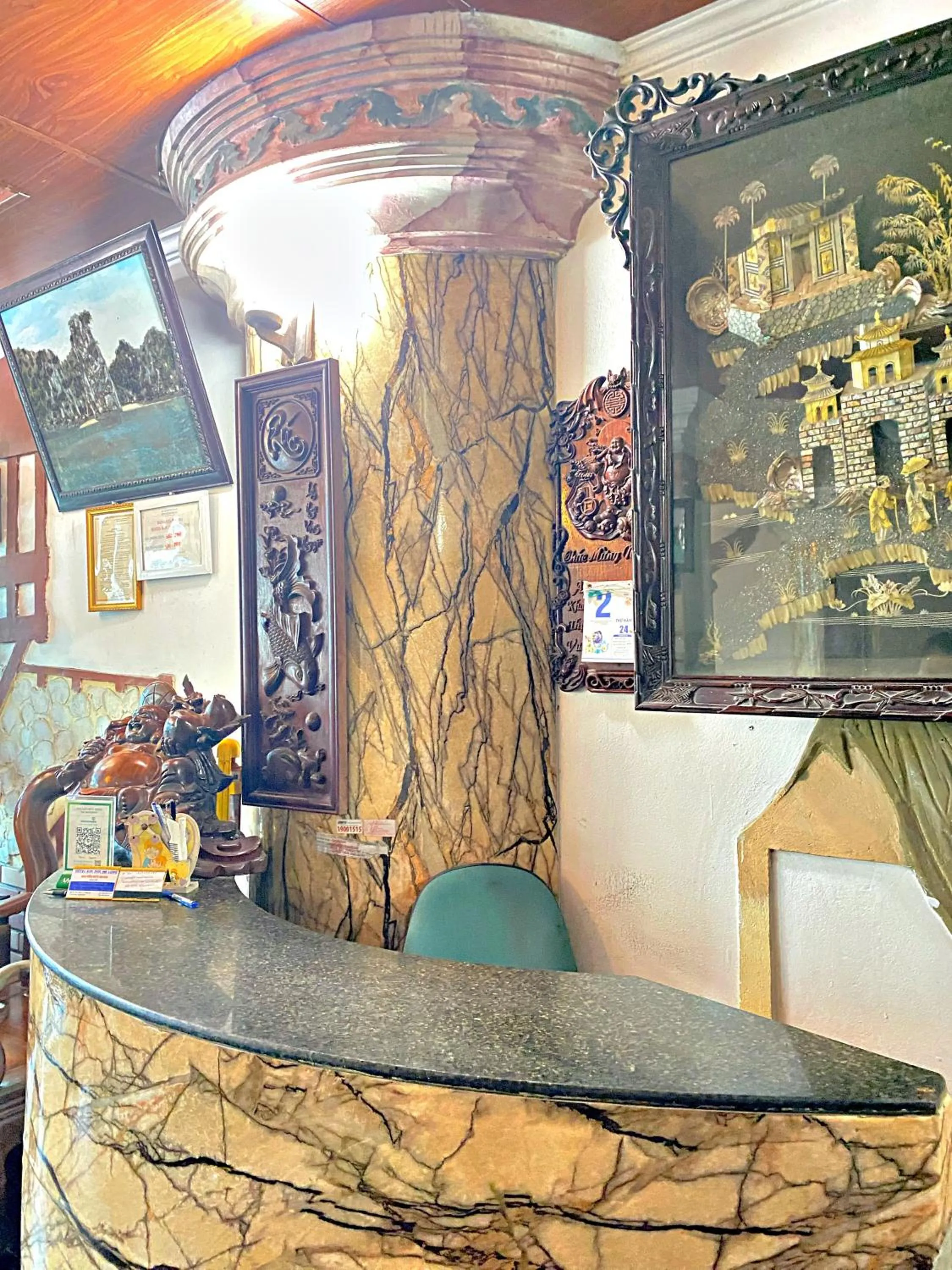 Property building in Kocmoc Hotel Hạ Long