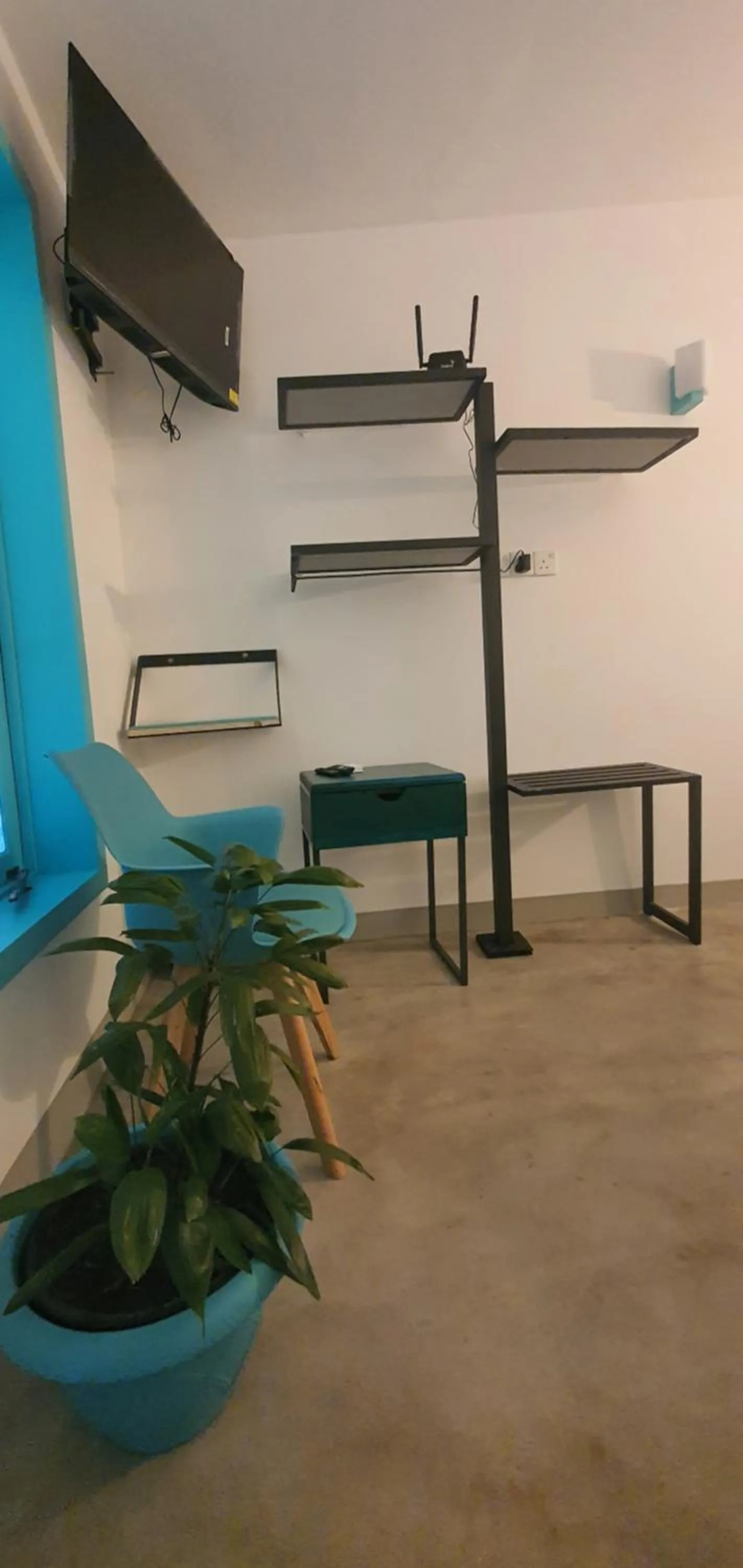 TV and multimedia in Hello Airport Hotel, Katunayaka