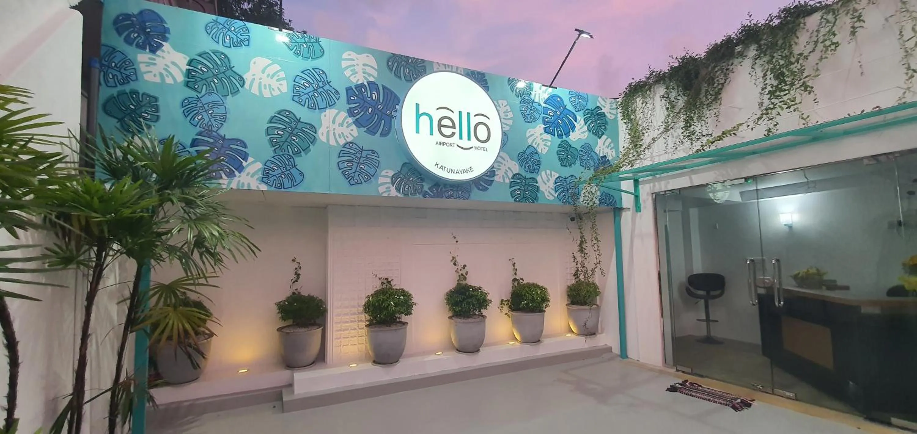 Day in Hello Airport Hotel, Katunayaka