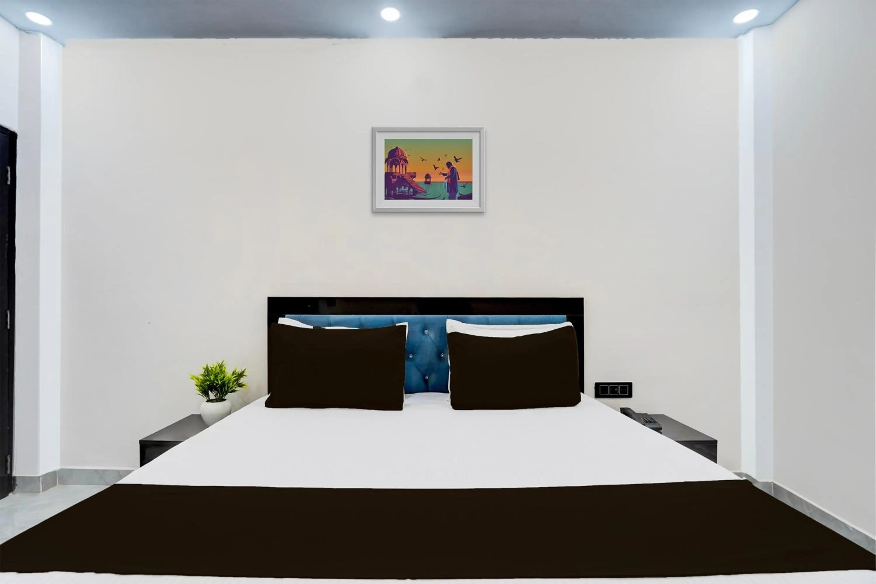 Bedroom, Bed in Hotel O Karan Residency