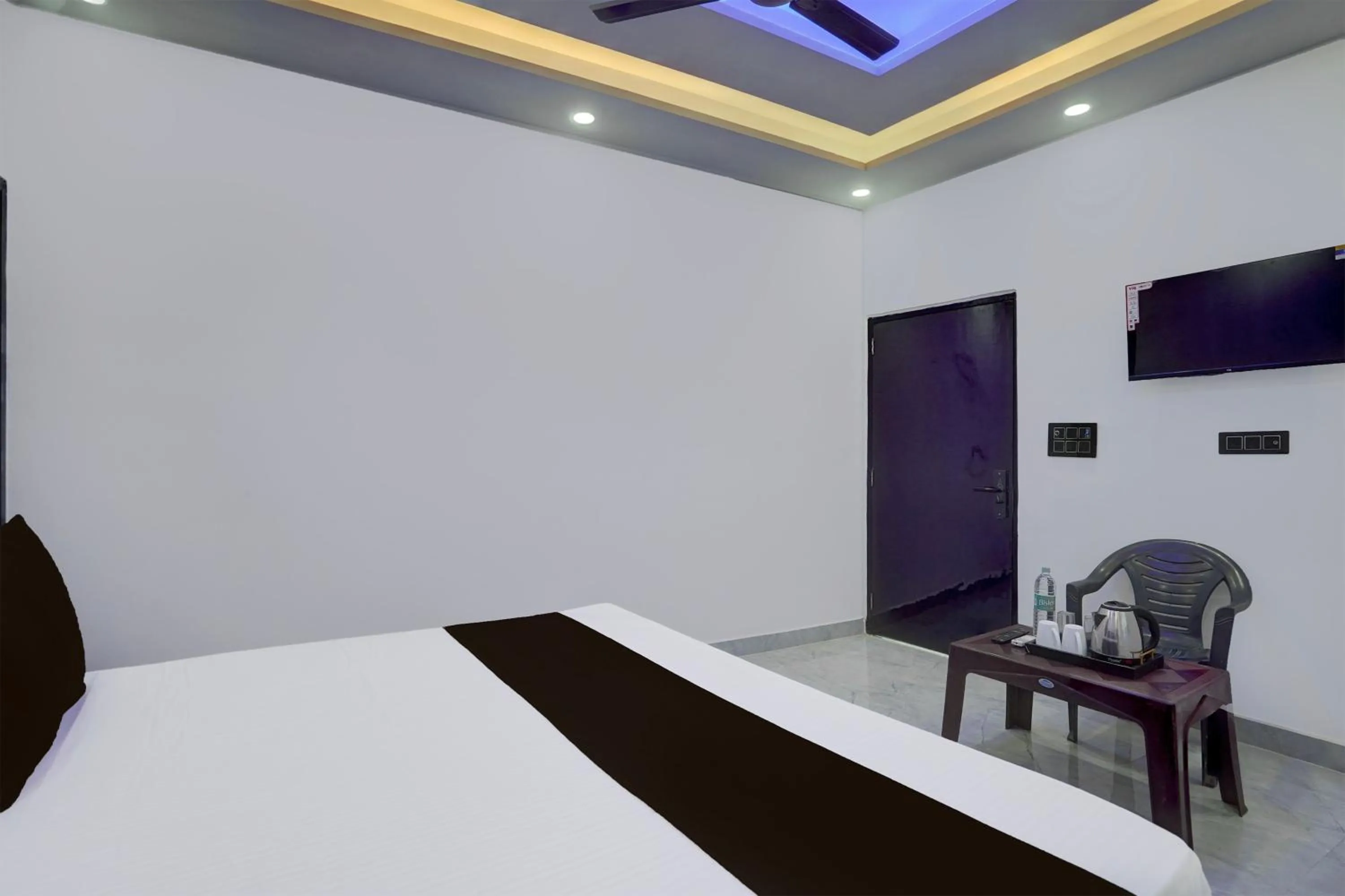 Bedroom, Bed in Hotel O Karan Residency