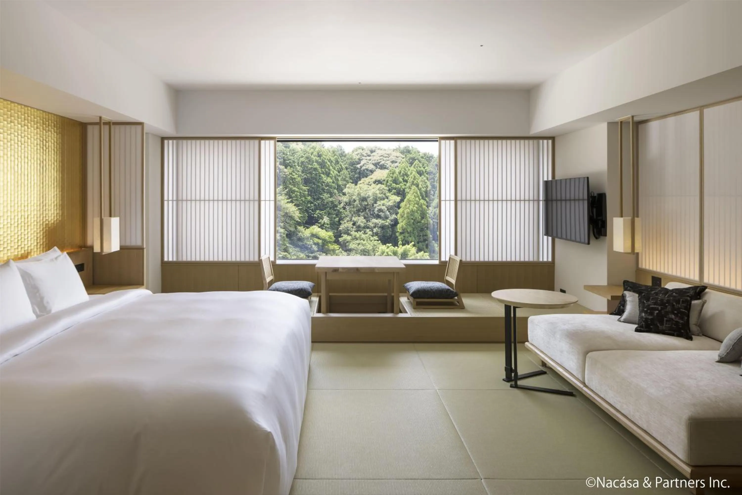 Property building, Bed in Banyan Tree Higashiyama Kyoto