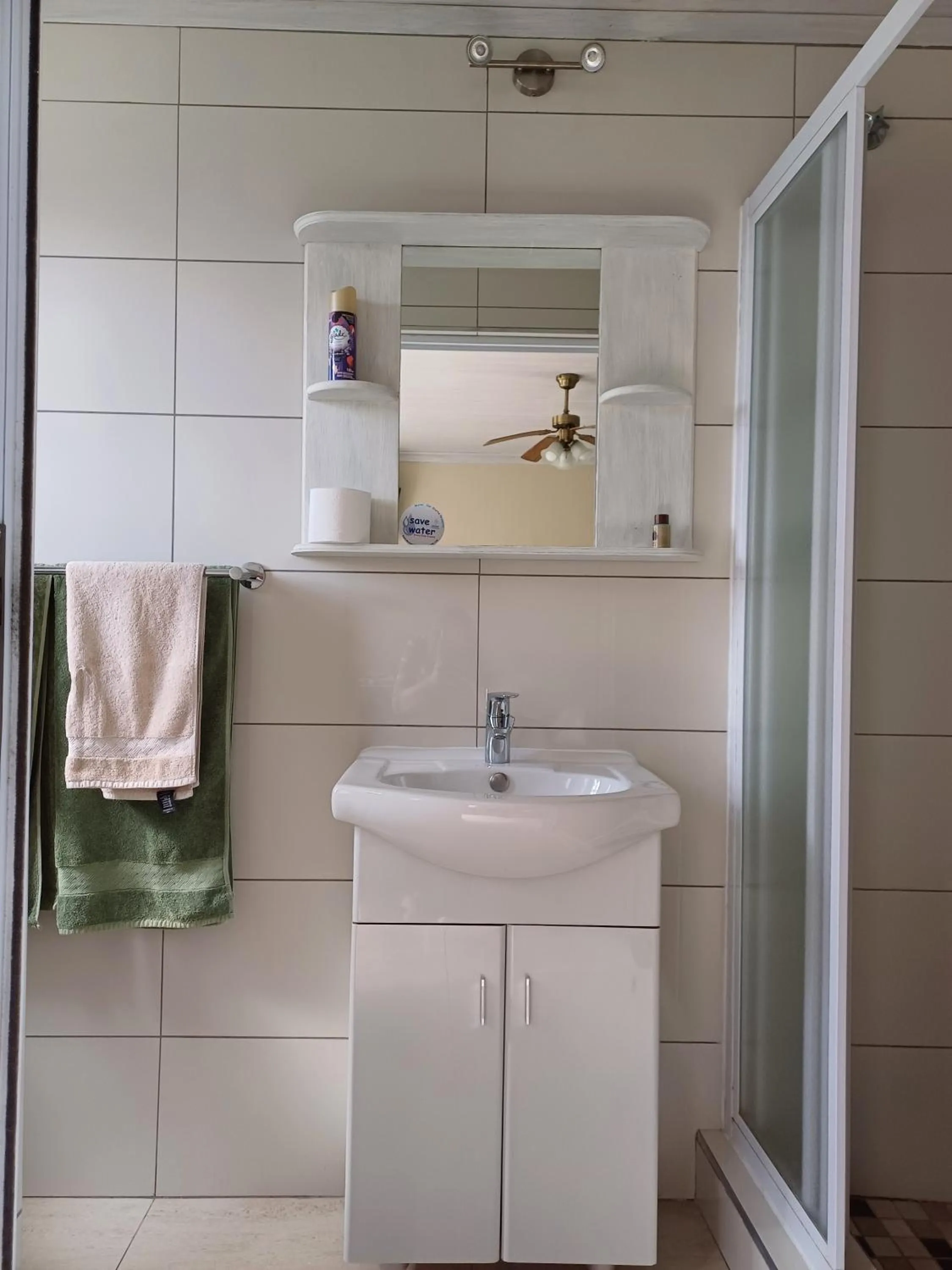 Bathroom in Capbon Guesthouse