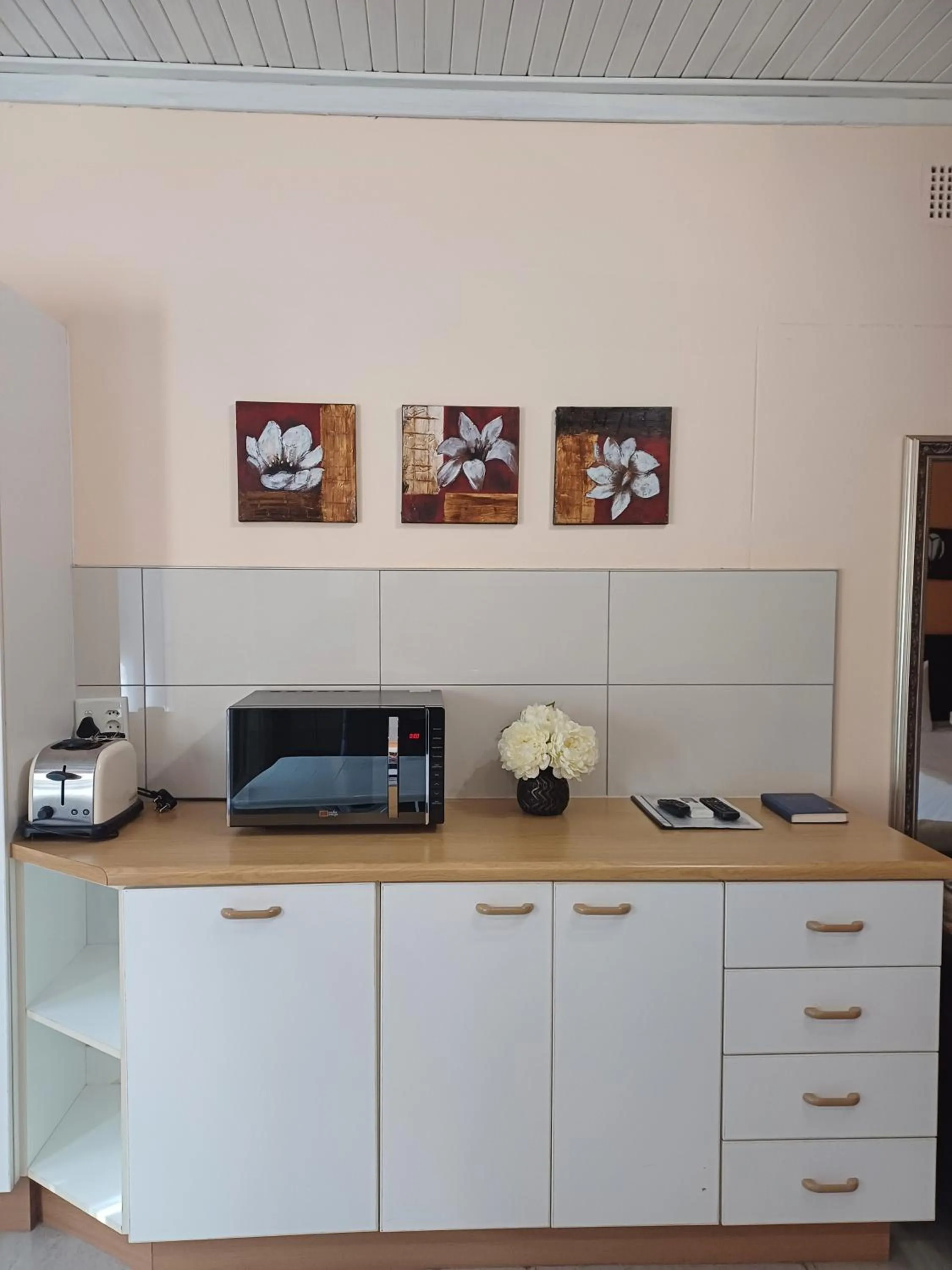 Kitchen or kitchenette in Capbon Guesthouse