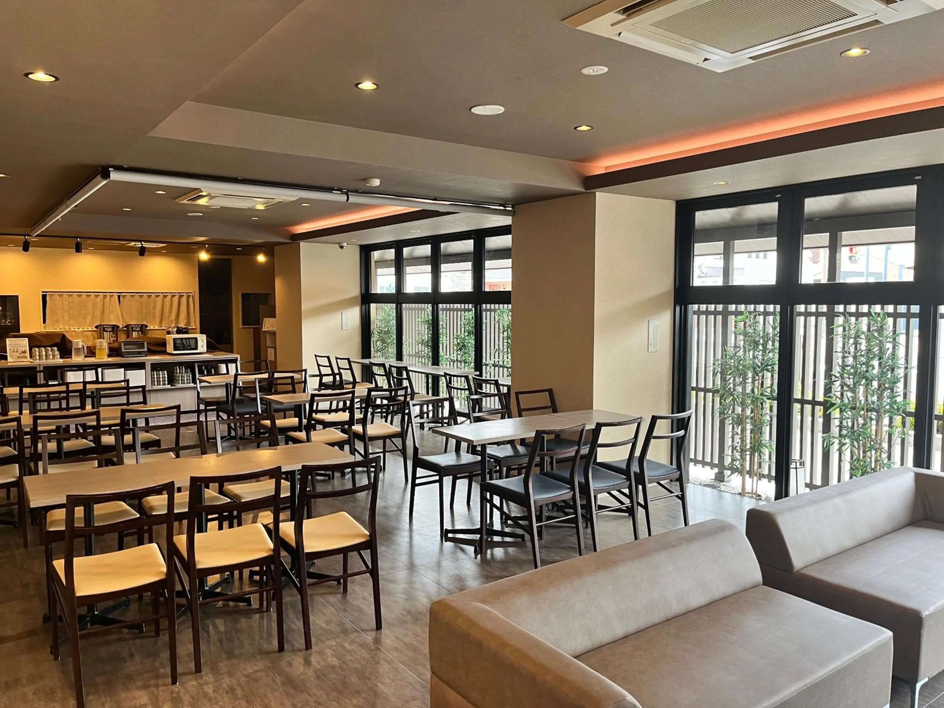 Restaurant/places to eat in Hotel Japanesque Kyoto Station ZEQUU