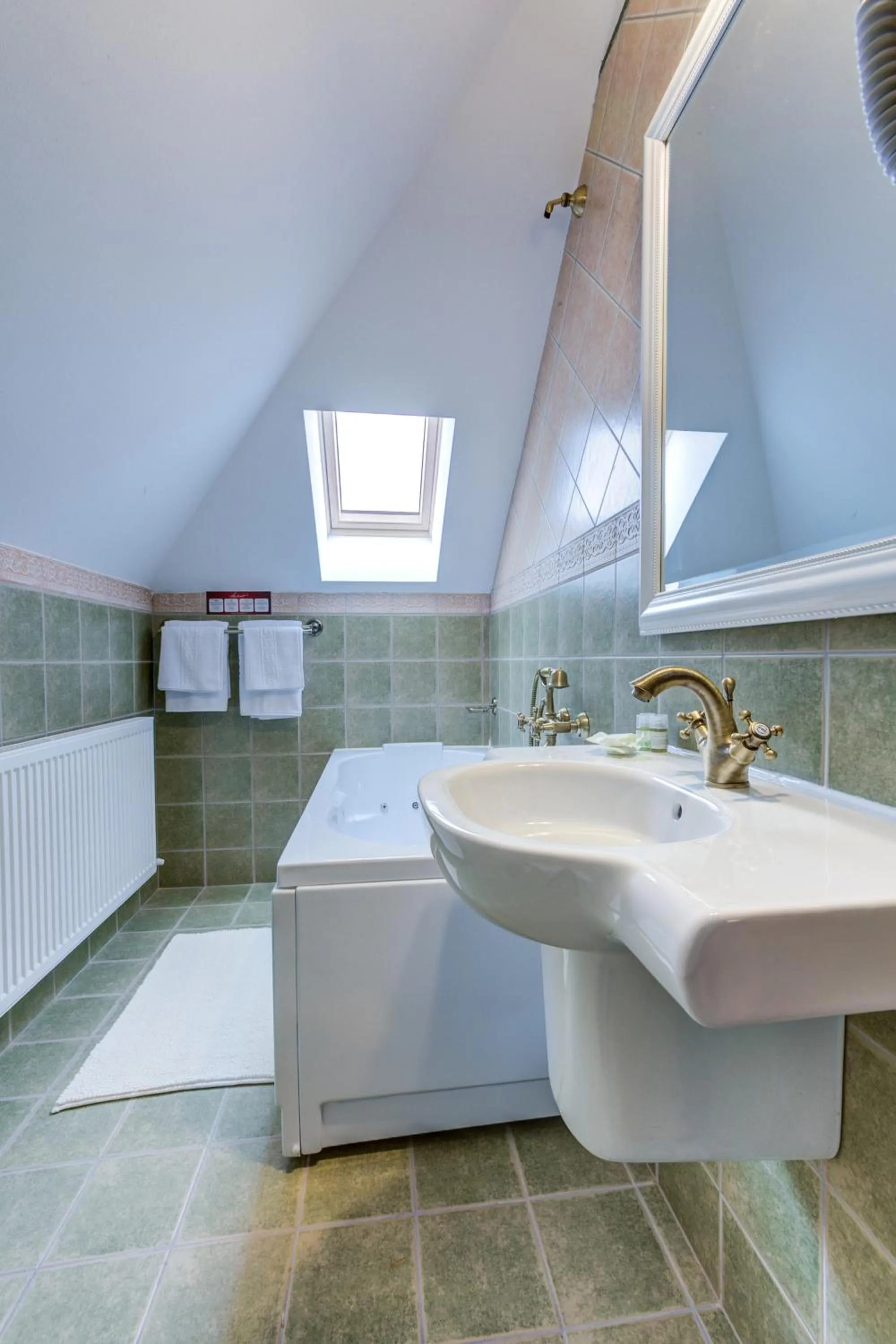 Bathroom in Conacul Ambient