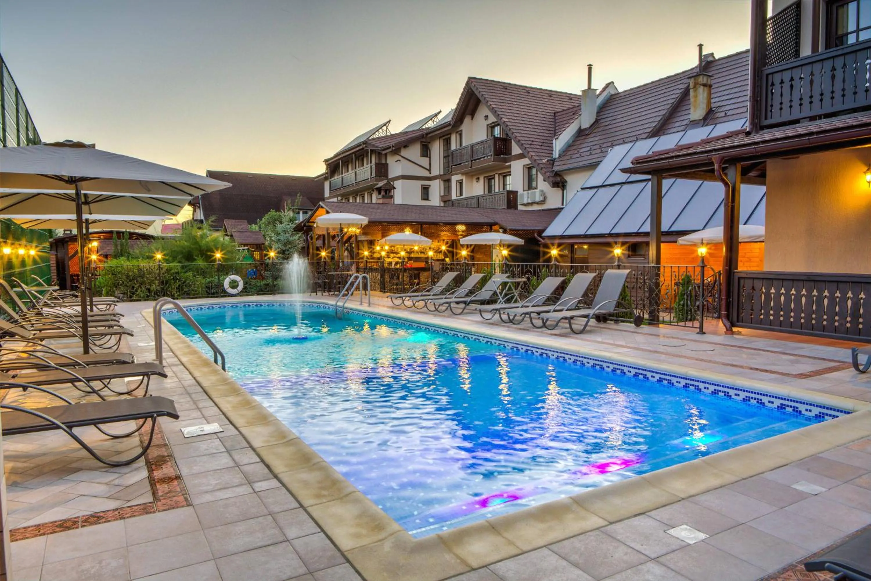 Property building in Conacul Ambient