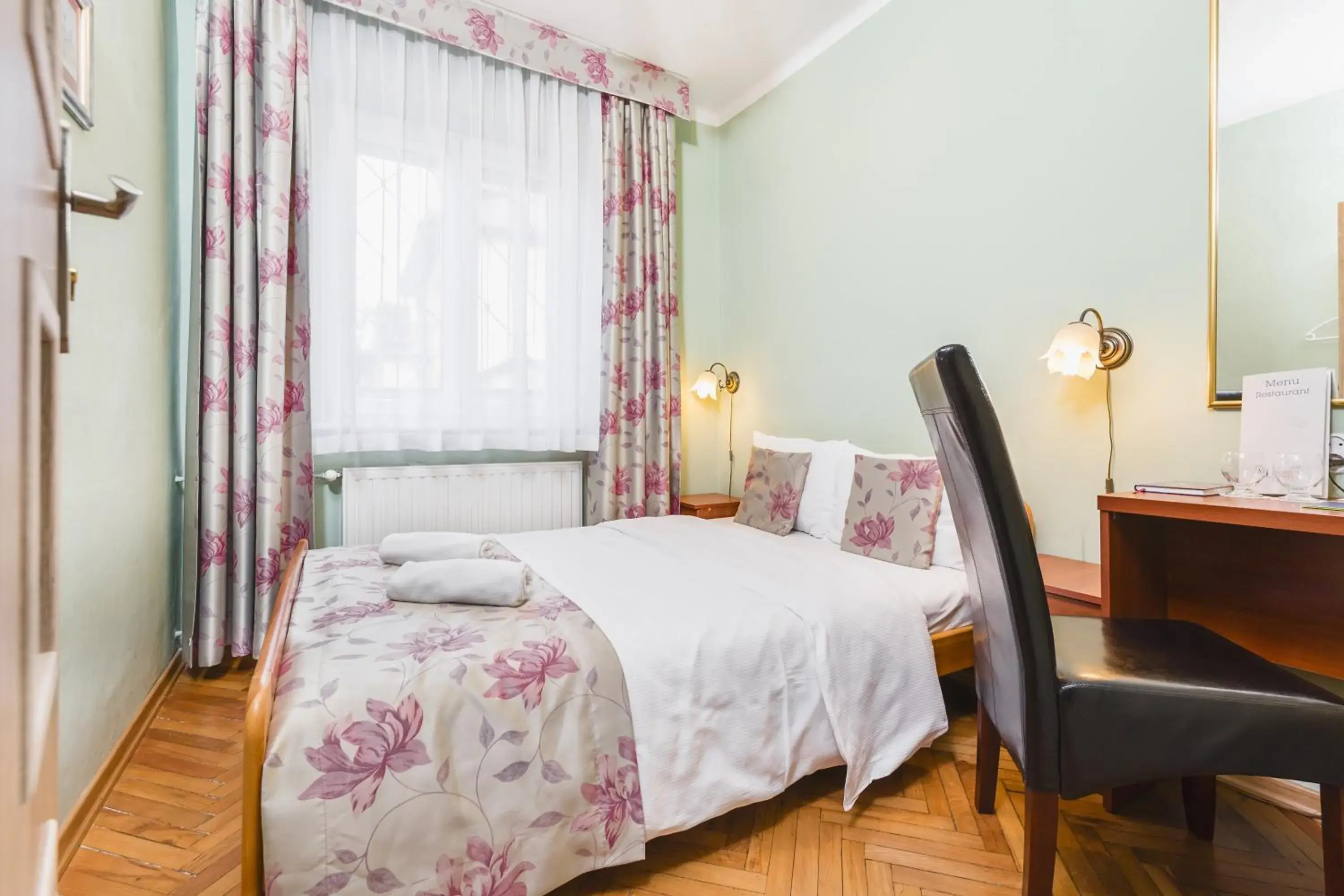 Bed in Hostel Biały Dom Bed in Hostel Biały Dom