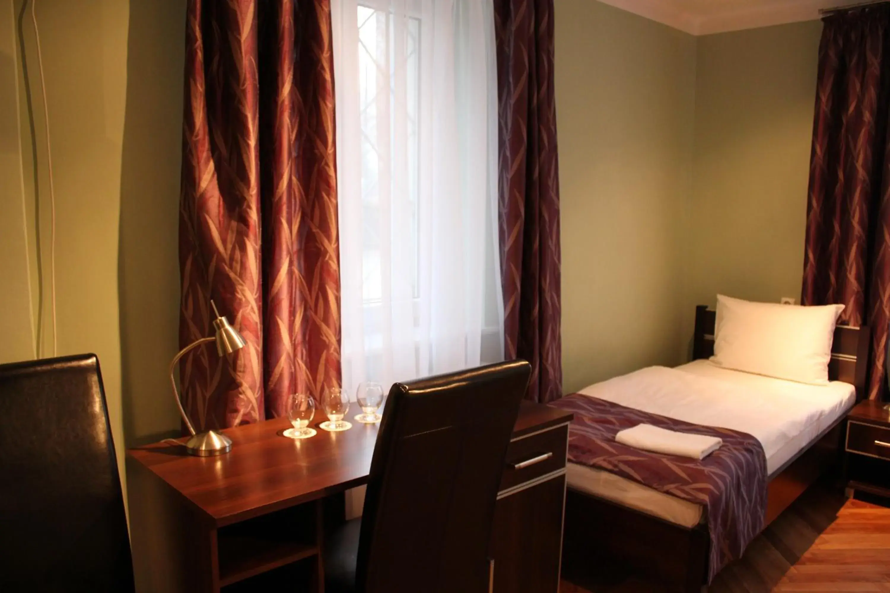 Decorative detail, Bed in Hostel Biały Dom Decorative detail, Bed in Hostel Biały Dom