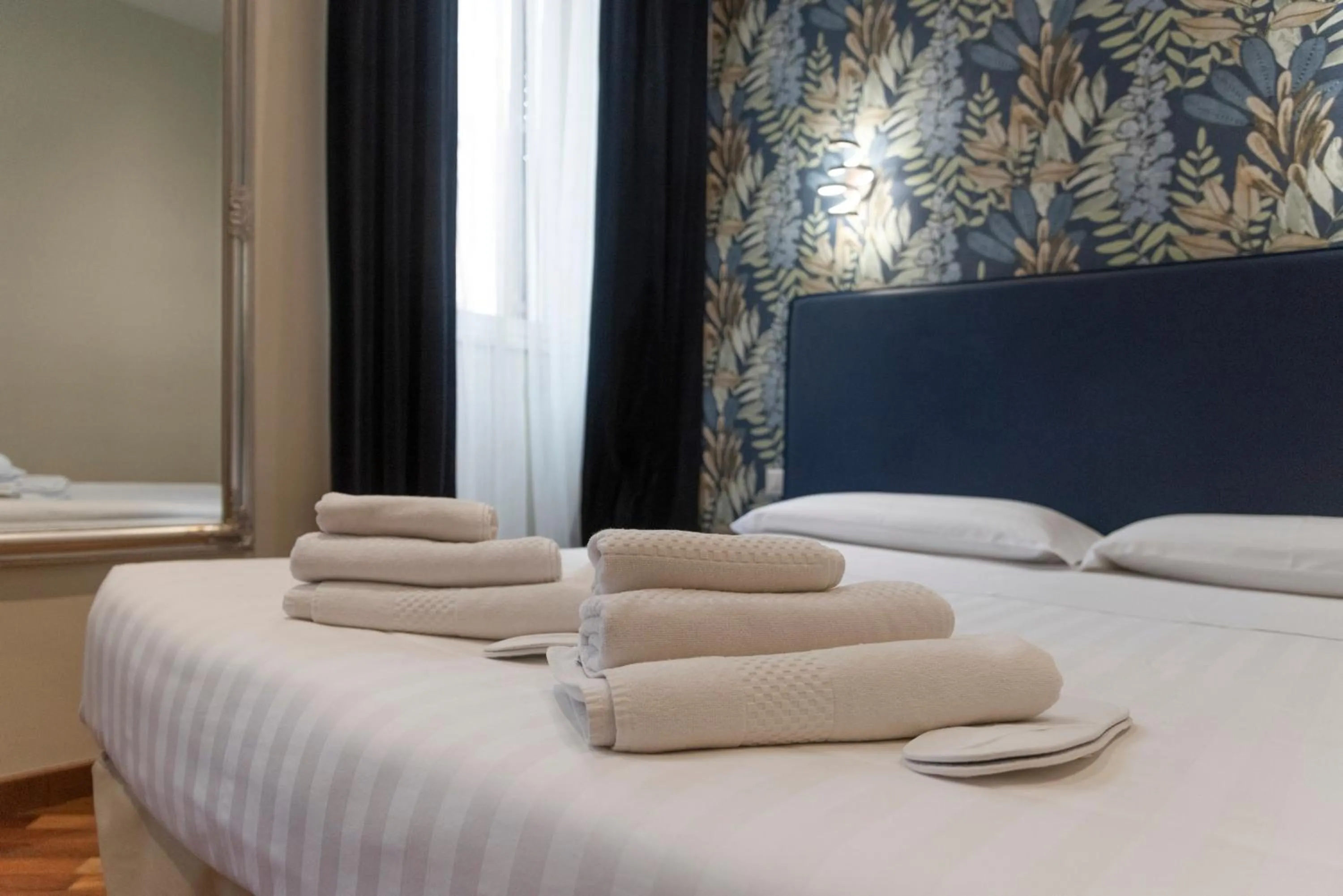 Bed in La Grande Bellezza Guest House Rome