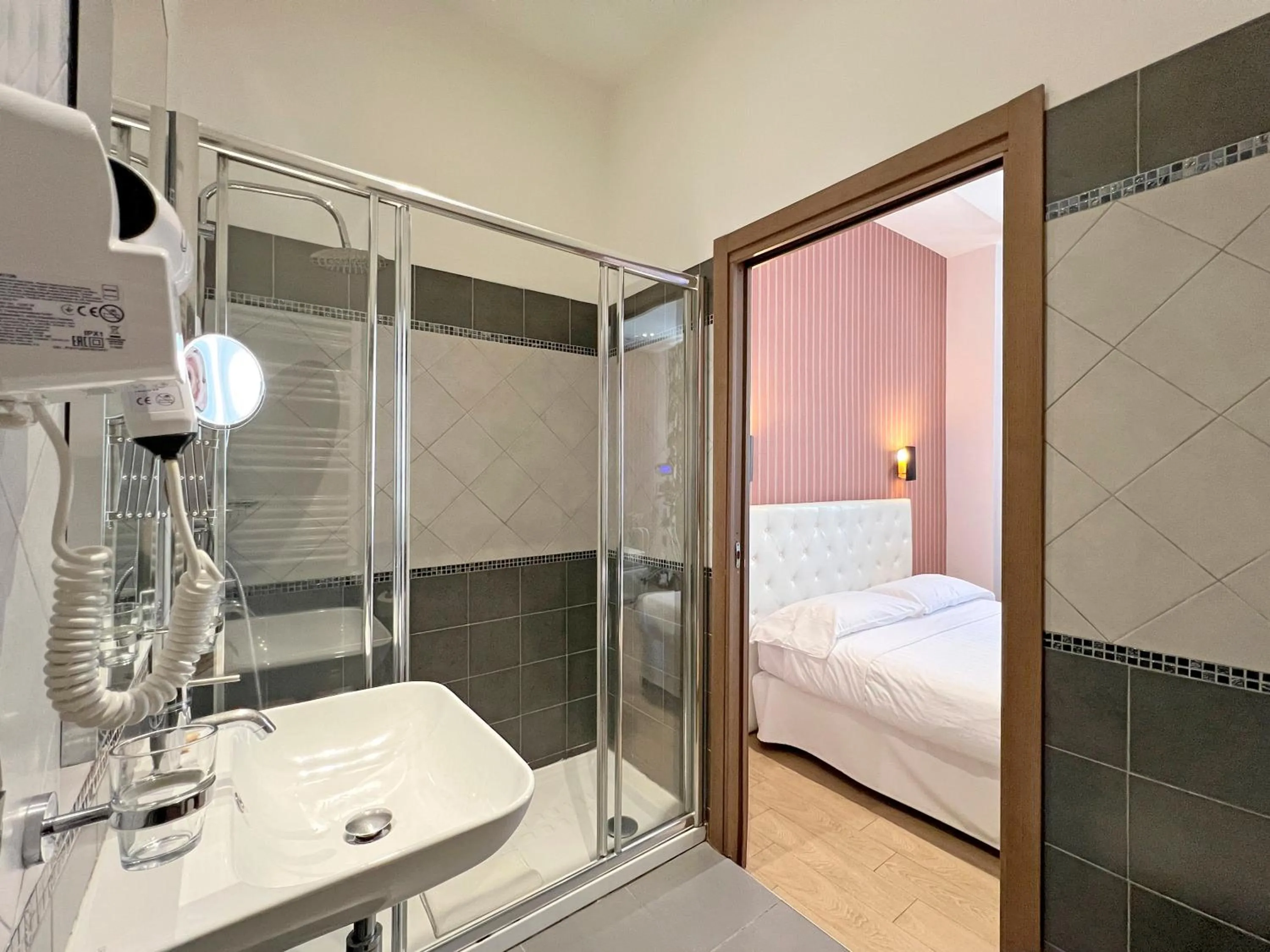 Bed in La Grande Bellezza Guest House Rome