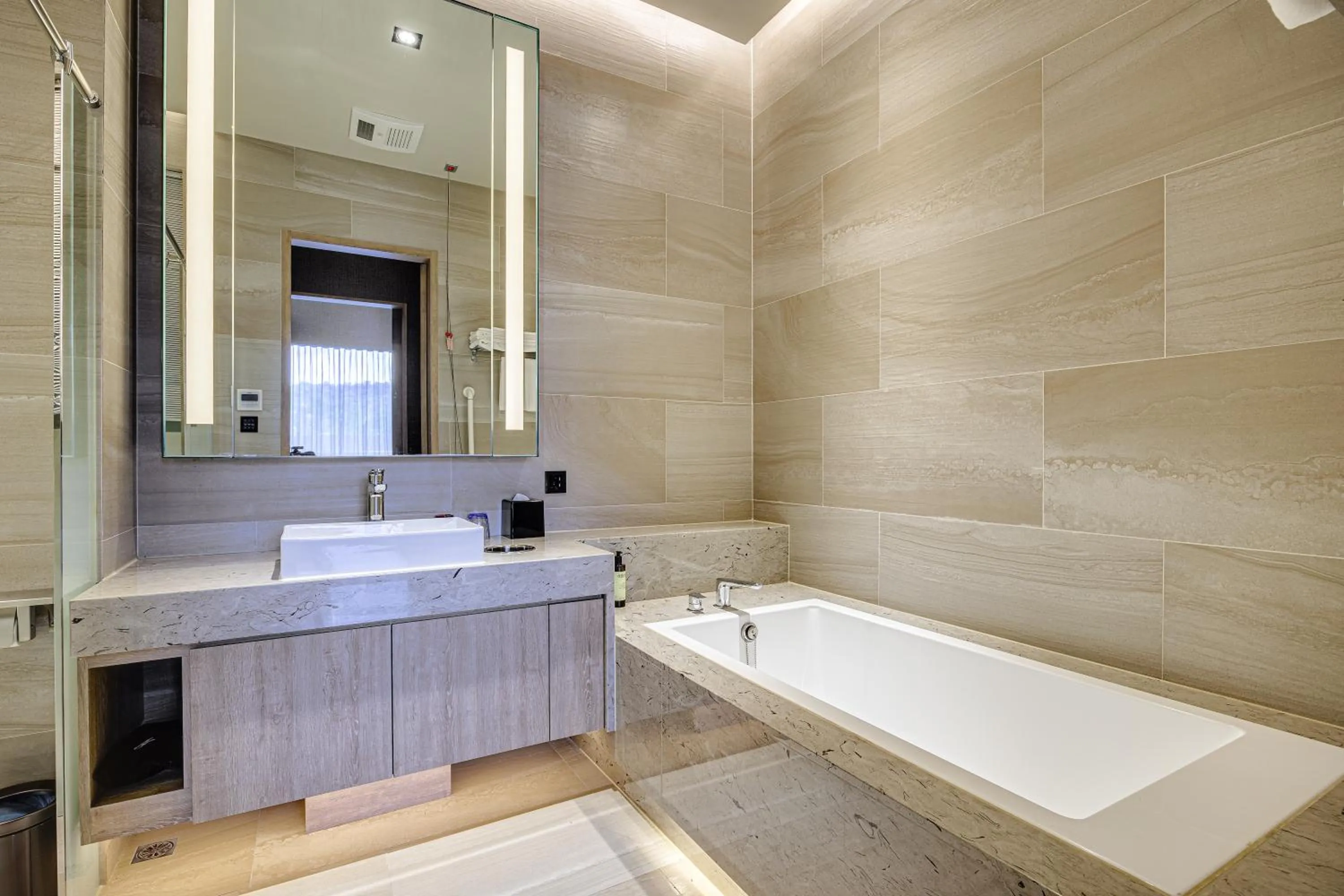 Boutech Wuri Village Hotel