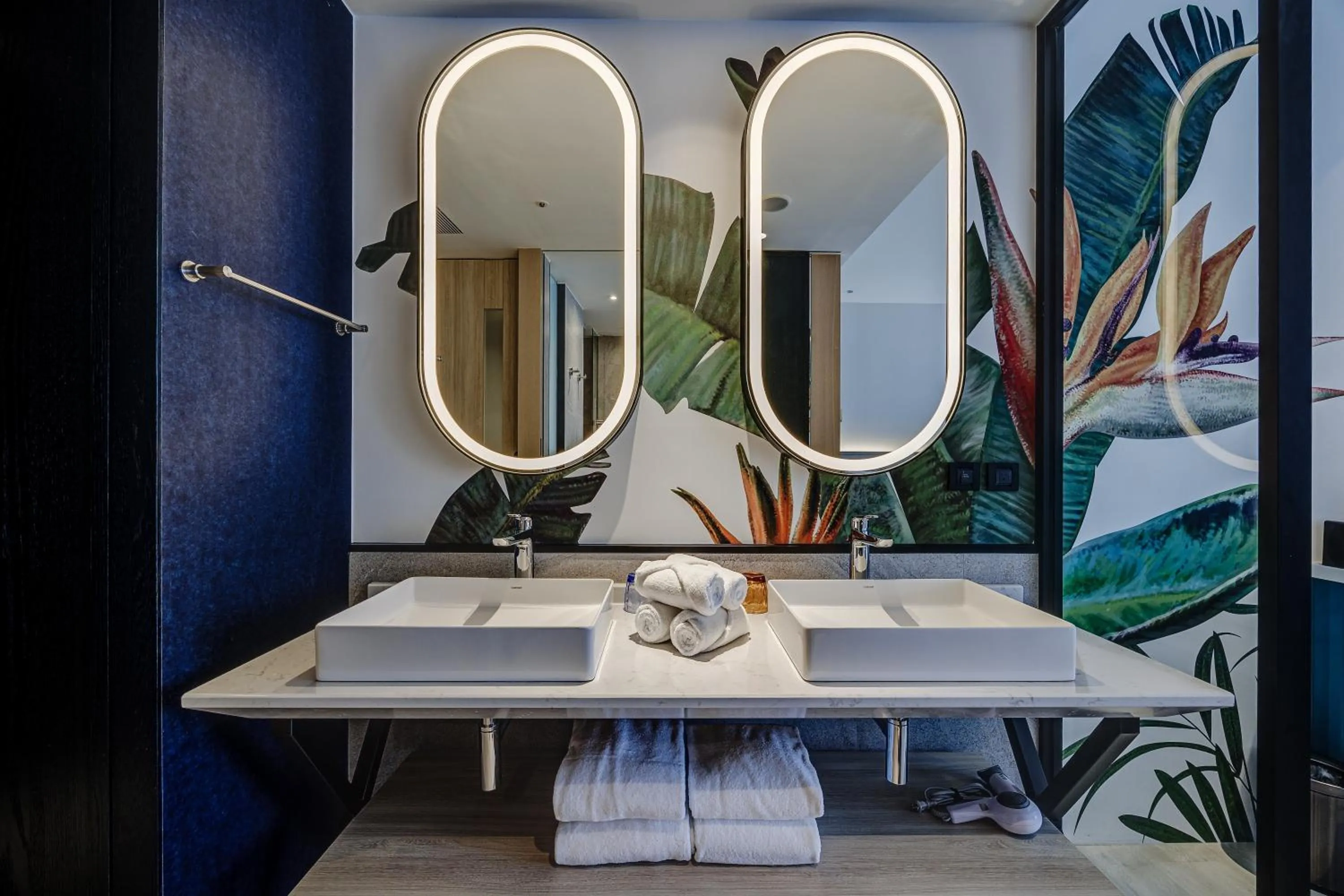 Boutech Wuri Village Hotel