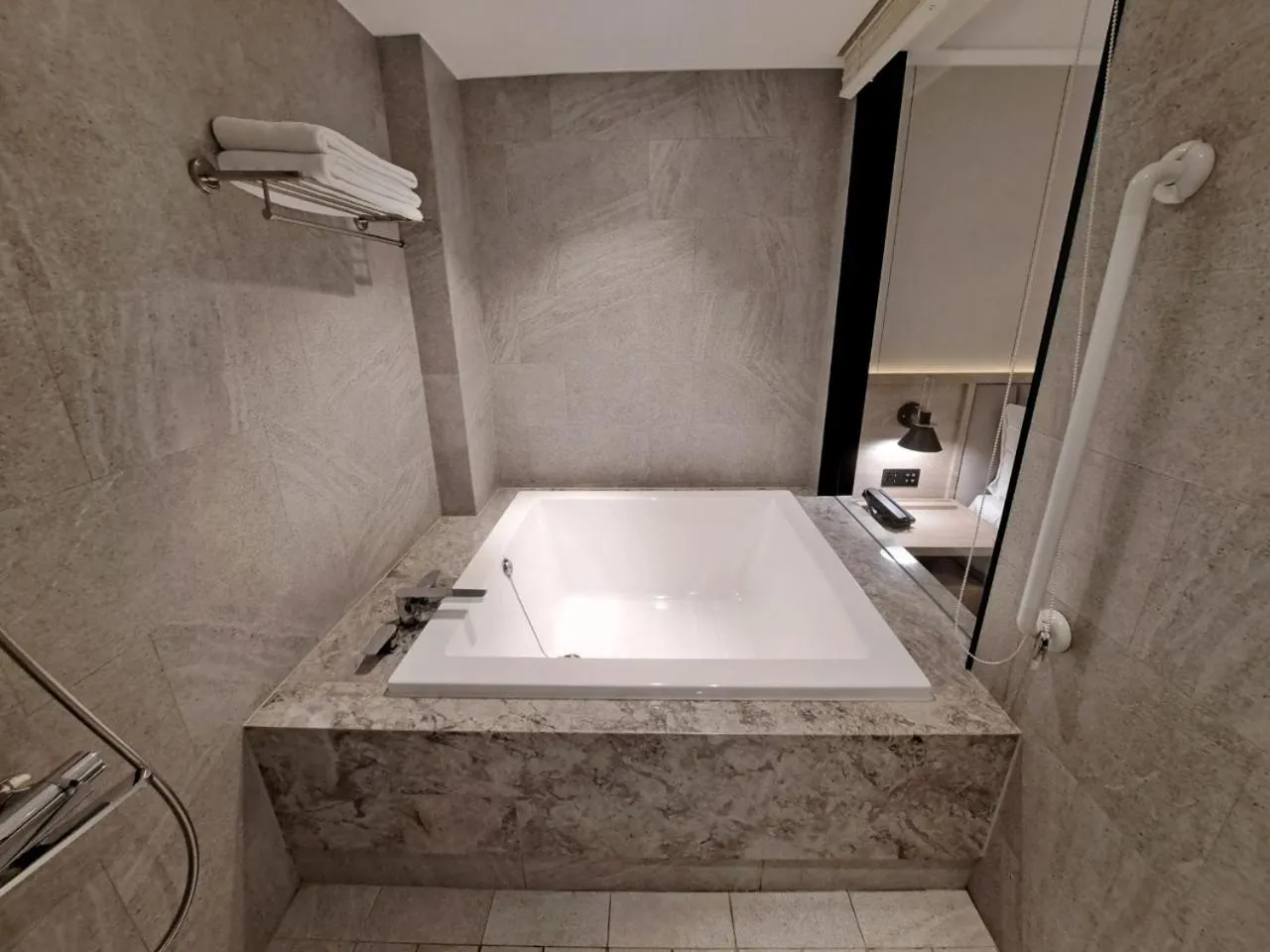 Boutech Wuri Village Hotel