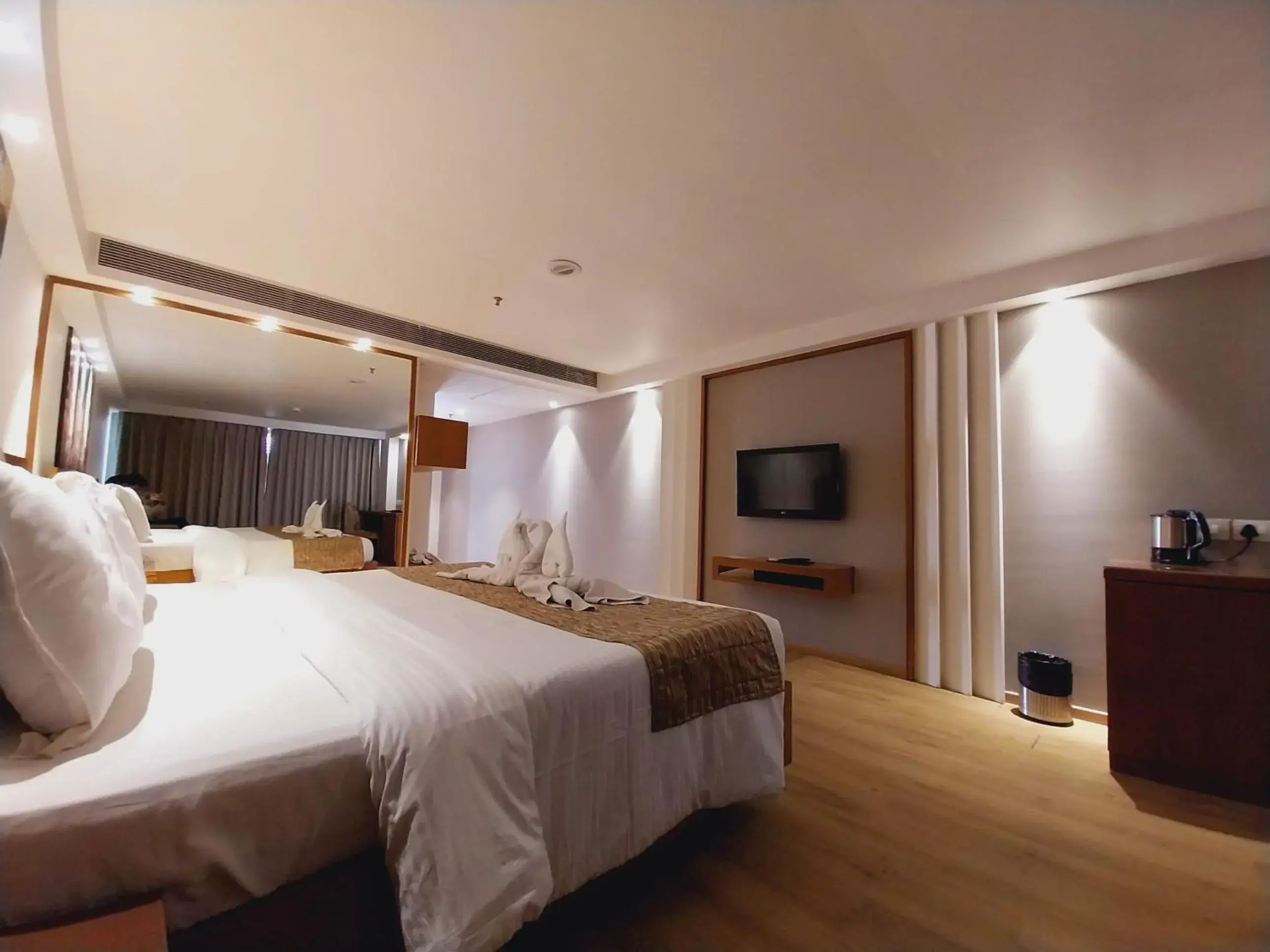 Deluxe Double Room - single occupancy in YMCA INTERNATIONAL CENTRE Deluxe Double Room - single occupancy in YMCA INTERNATIONAL CENTRE