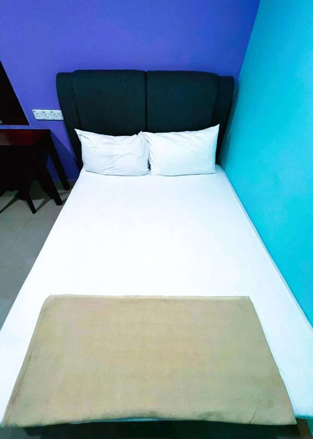 Photo of the whole room, Bed in Puchong Business Hotel @ Putrajaya