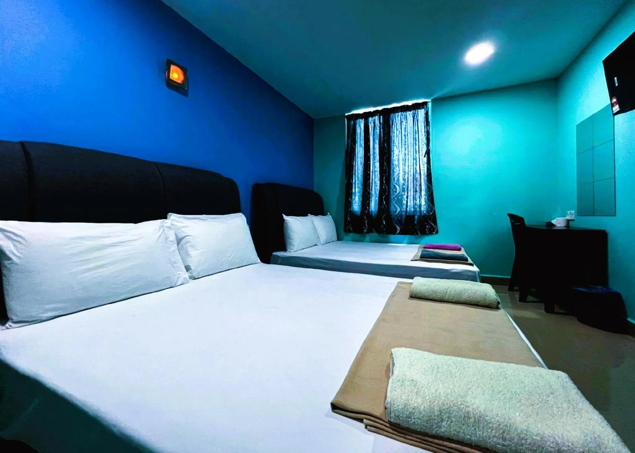 Photo of the whole room, Bed in Puchong Business Hotel @ Putrajaya