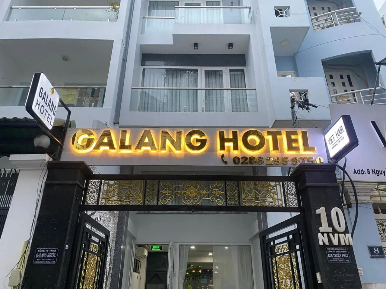 Property building in GALANG HOTEL Property building in GALANG HOTEL
