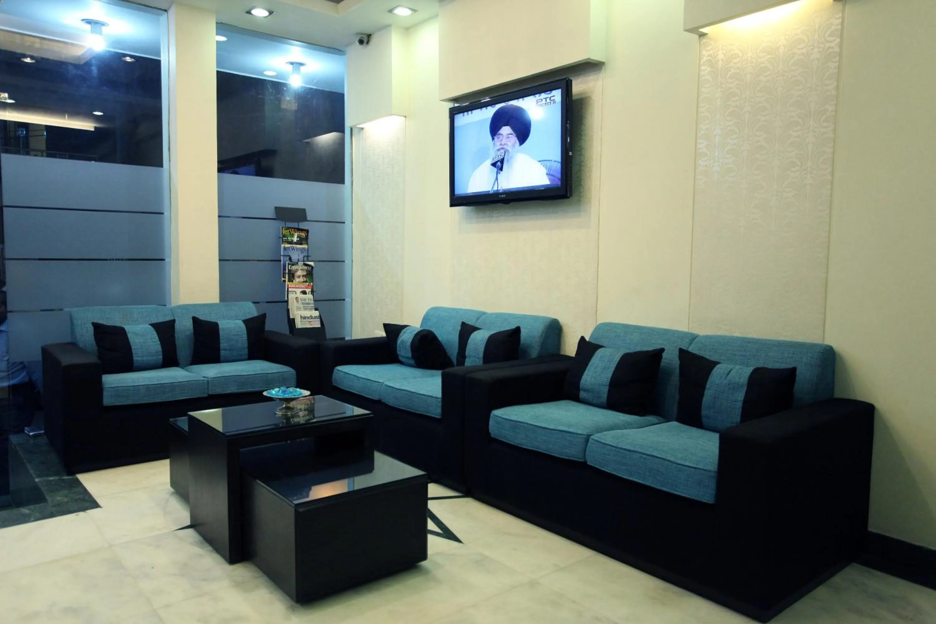 Lobby or reception in Saar Inn