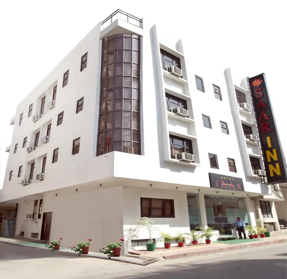 Property building in Saar Inn Property building in Saar Inn