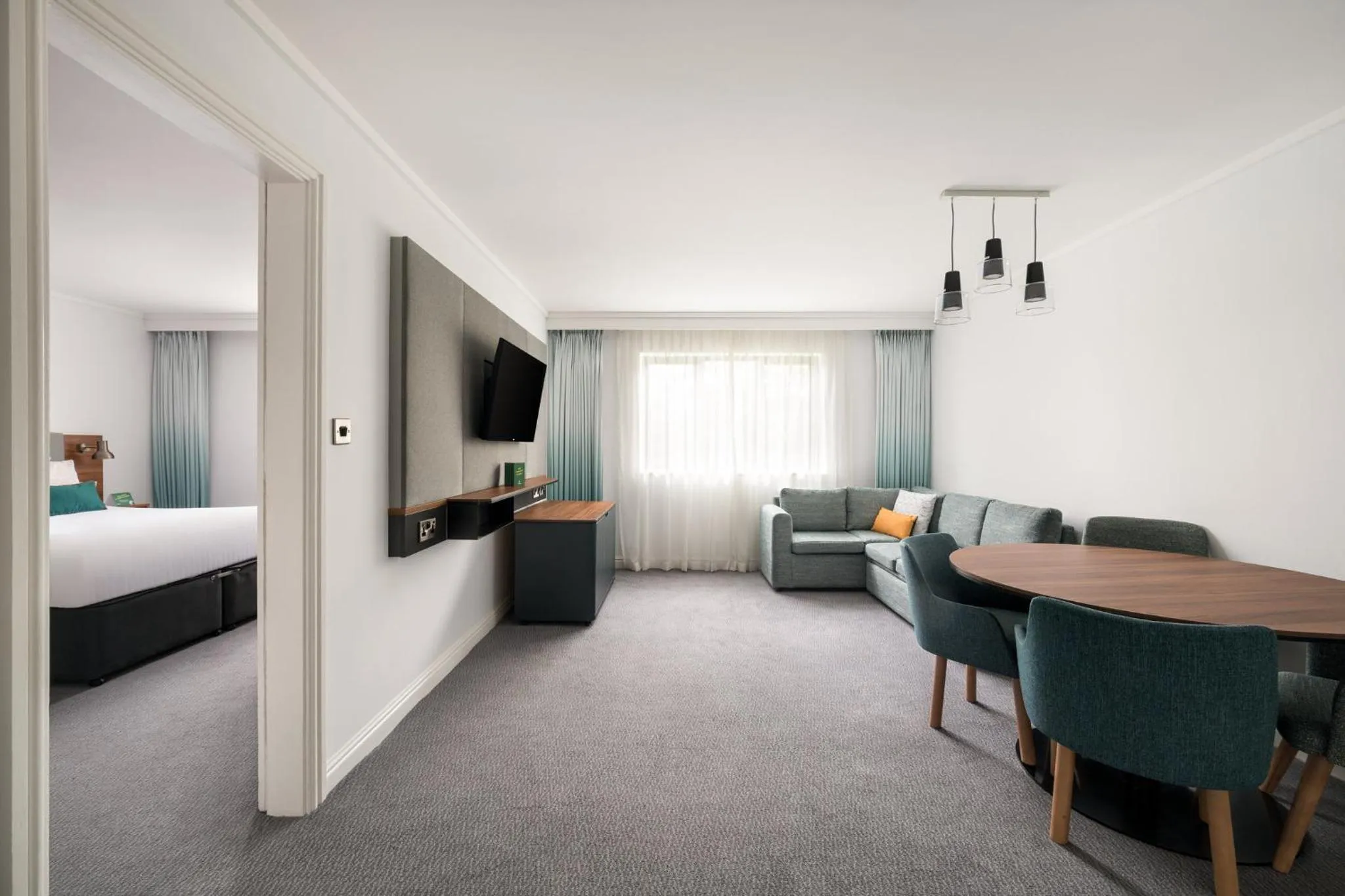 Photo of the whole room, Bed in Holiday Inn Birmingham Bromsgrove by IHG