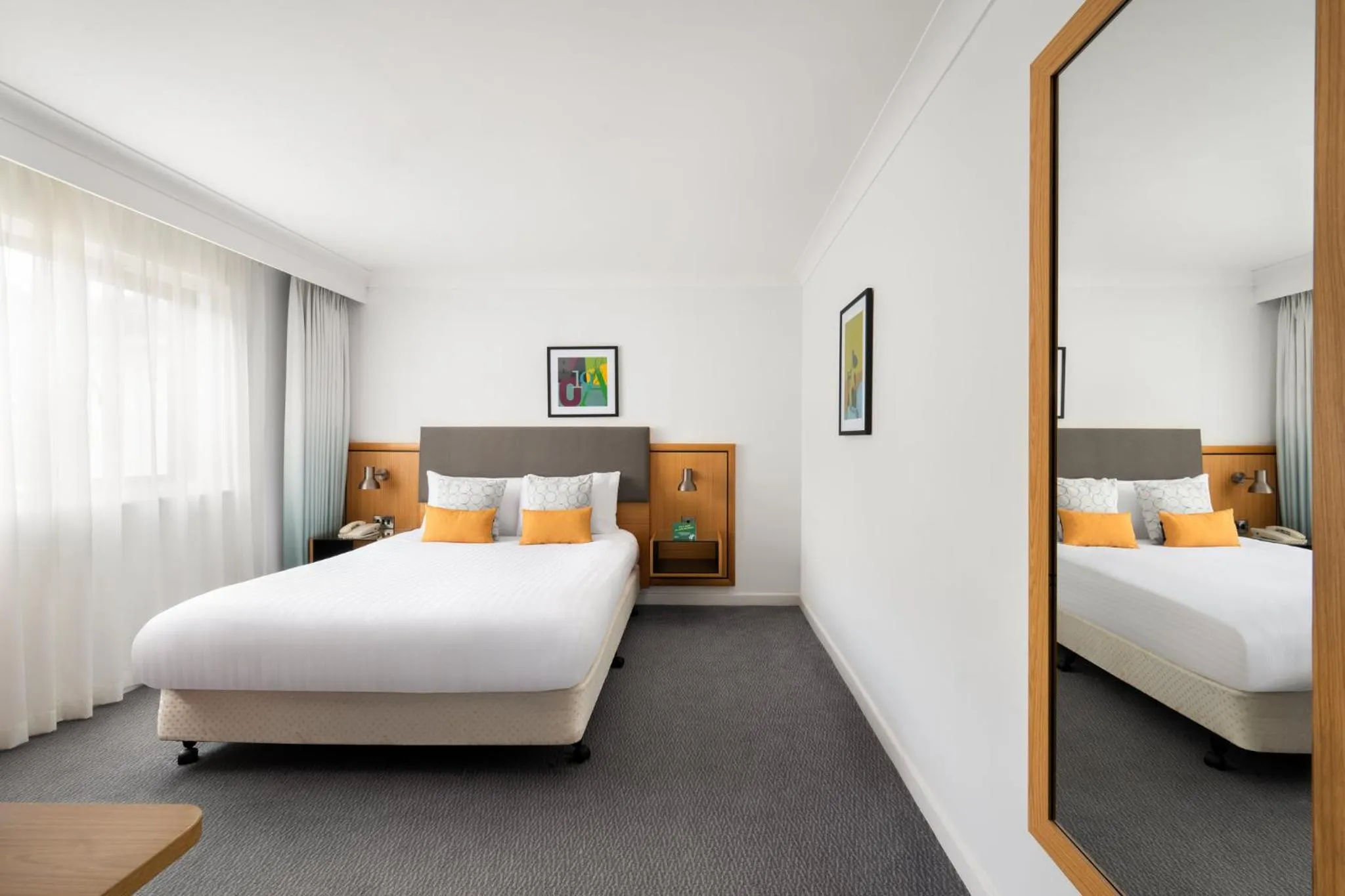 Photo of the whole room, Bed in Holiday Inn Birmingham Bromsgrove by IHG