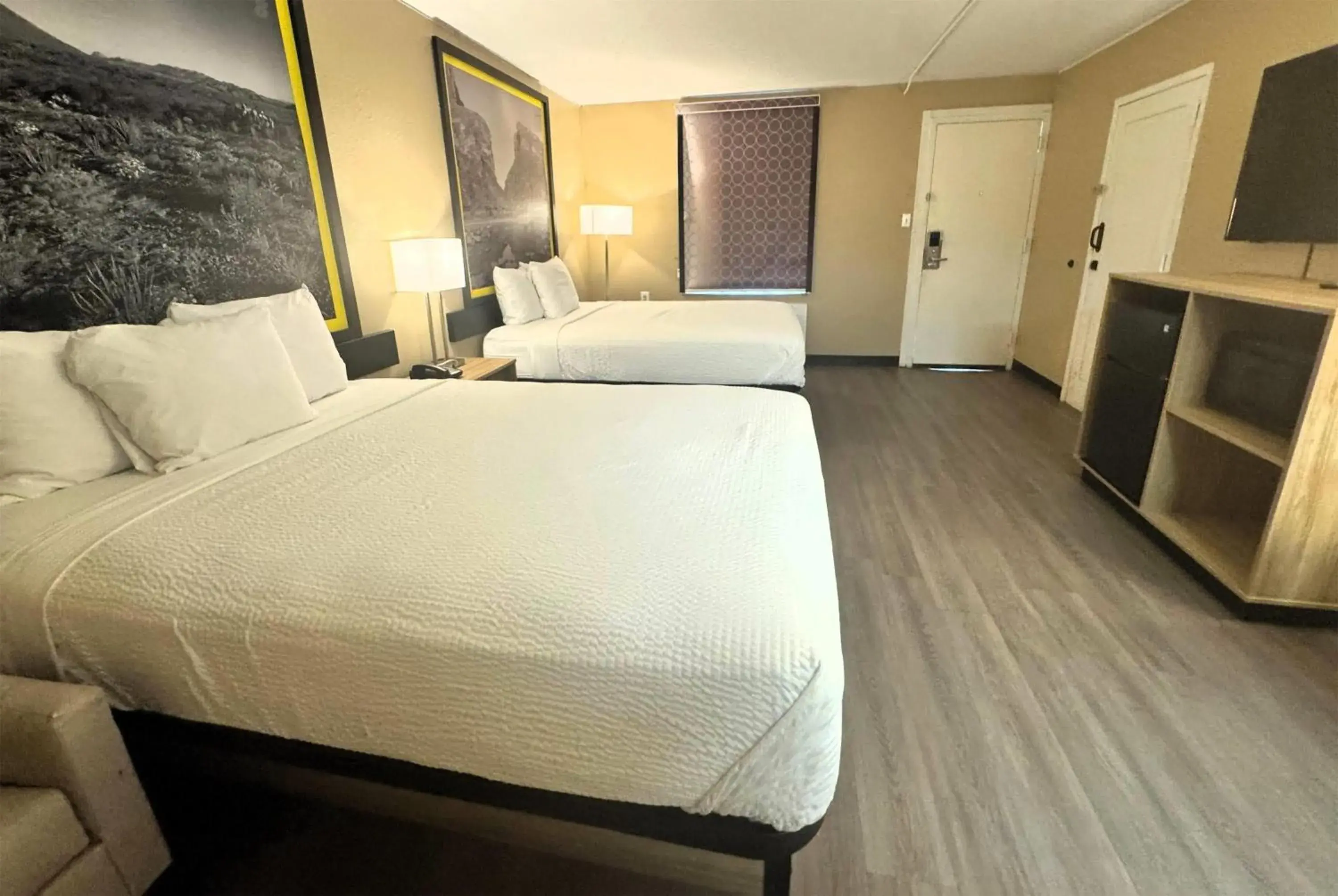 Photo of the whole room in Super 8 by Wyndham Corpus Christi Airport Photo of the whole room in Super 8 by Wyndham Corpus Christi Airport