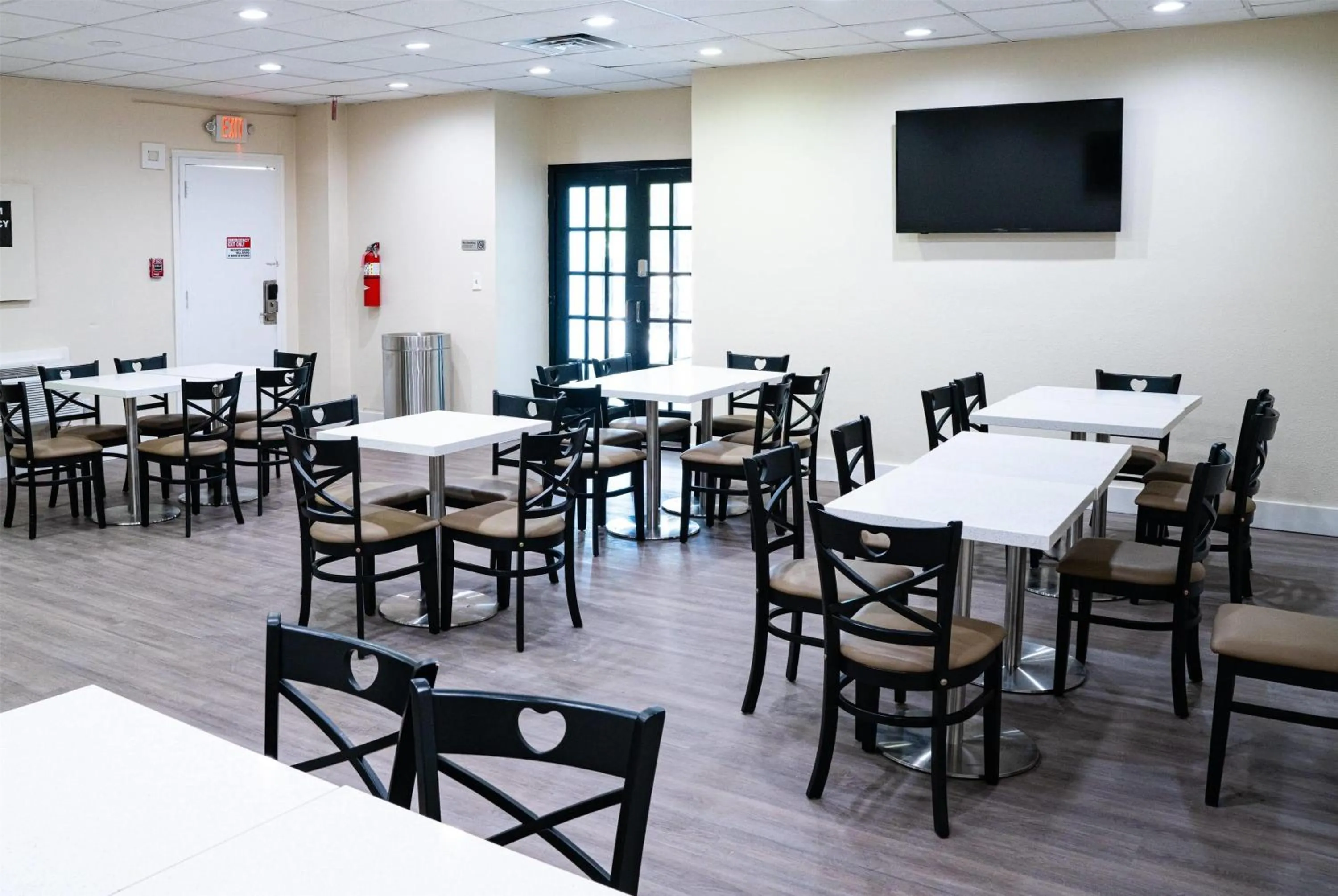 Restaurant/places to eat in Super 8 by Wyndham Corpus Christi Airport