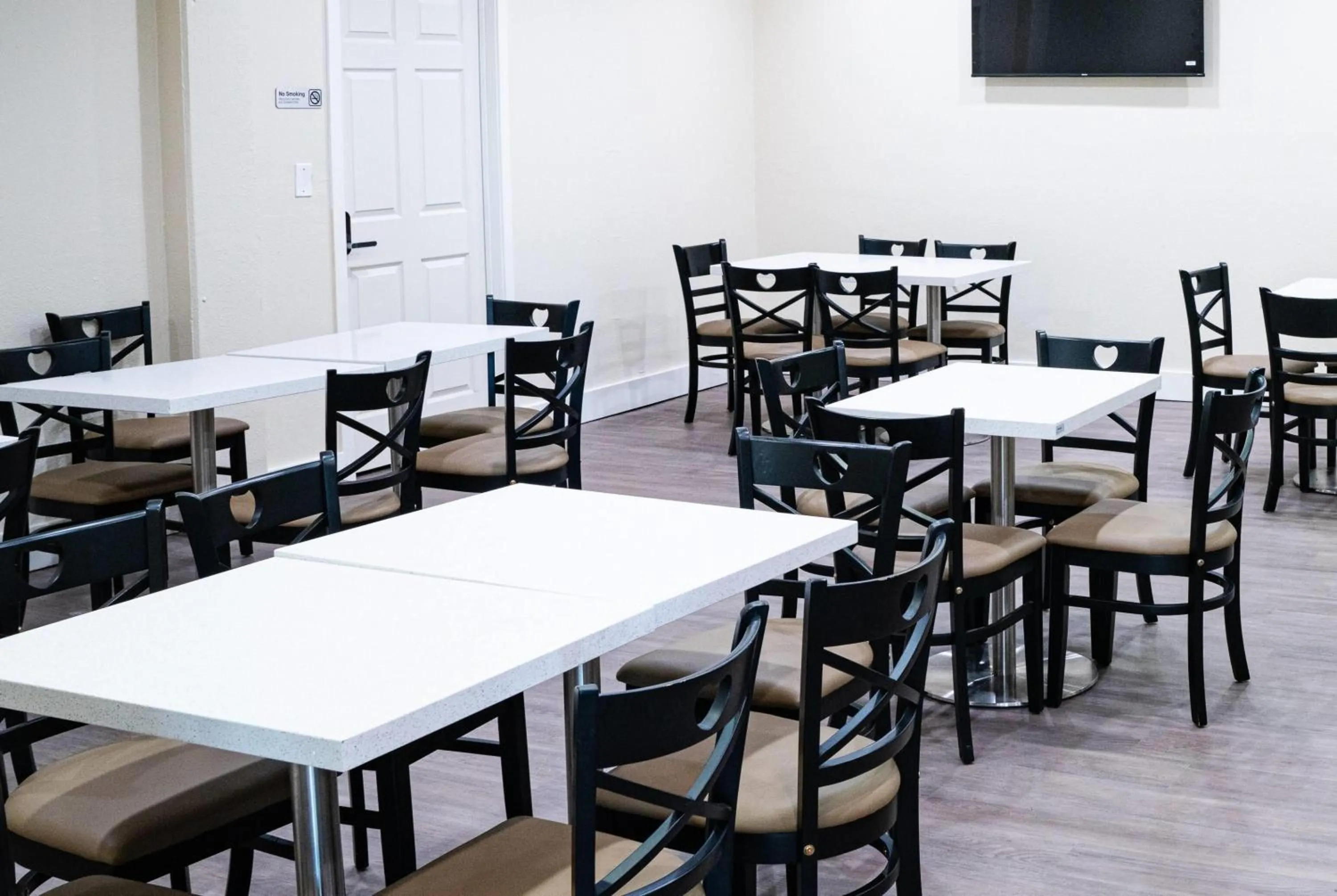 Restaurant/places to eat in Super 8 by Wyndham Corpus Christi Airport