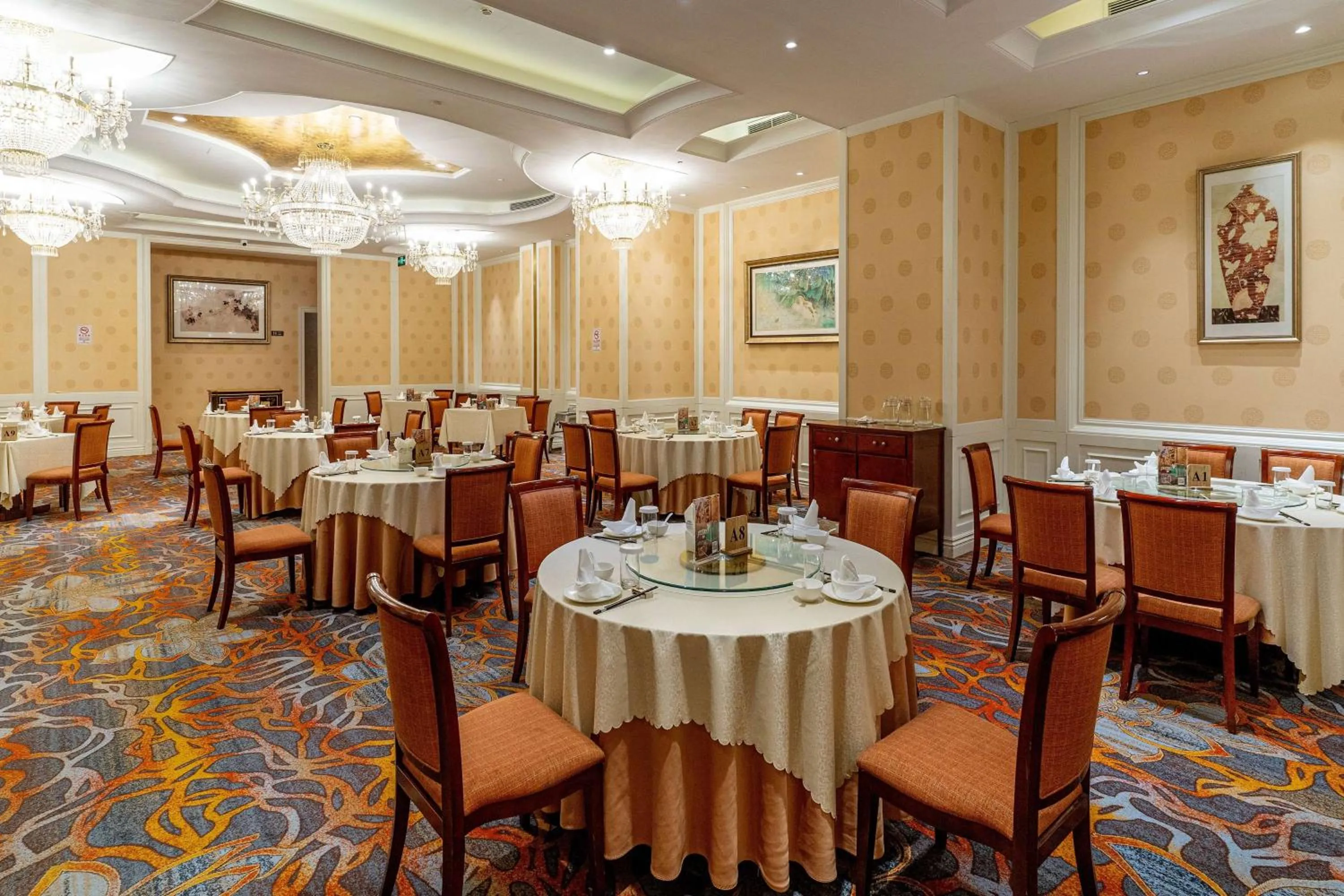 Restaurant/places to eat in Howard Johnson Junhe Hot Springs Resort Beijing北京君和豪生温泉酒店