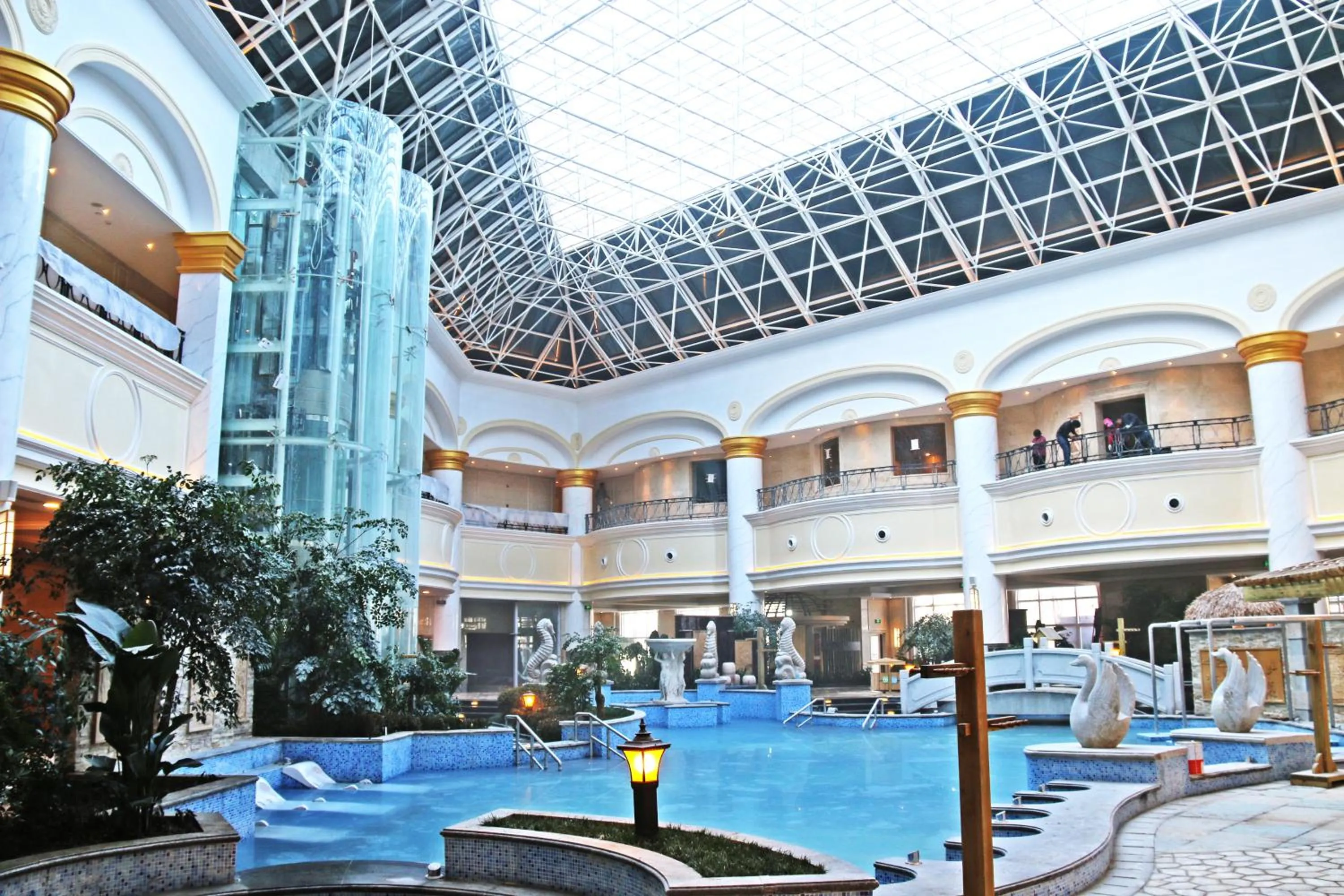 Hot Tub in Howard Johnson Junhe Hot Springs Resort Beijing北京君和豪生温泉酒店