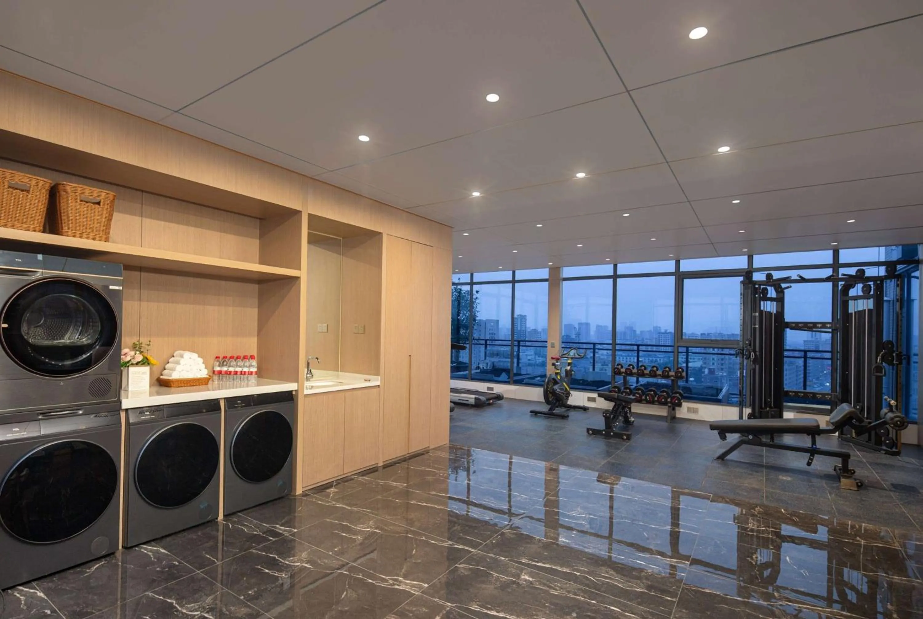 Lobby or reception in Ramada Encore by Wyndham Dongguan Chang an