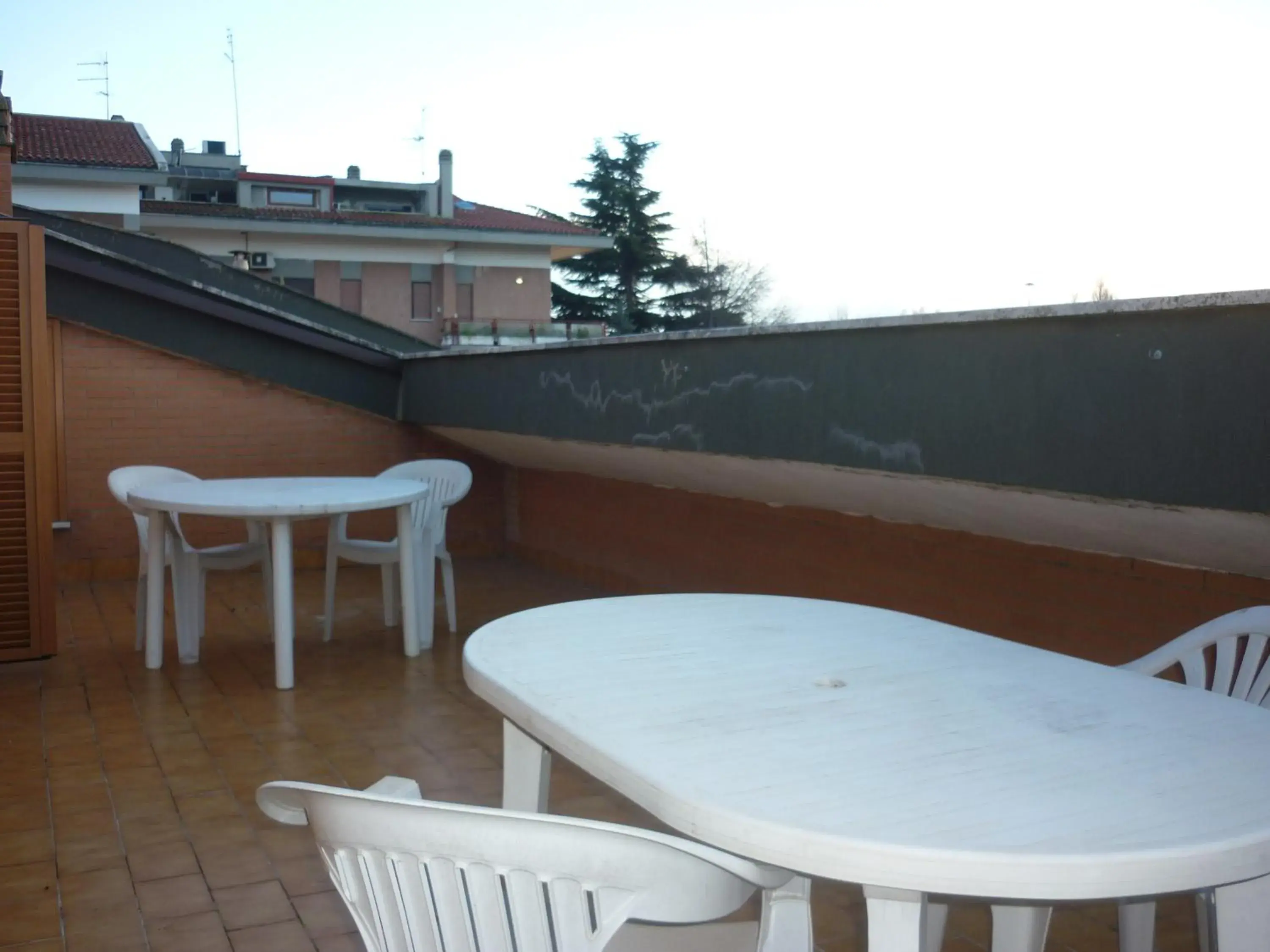 Two-Bedroom Apartment with Terrace - Top Floor in Eur Nir Residence Two-Bedroom Apartment with Terrace - Top Floor in Eur Nir Residence