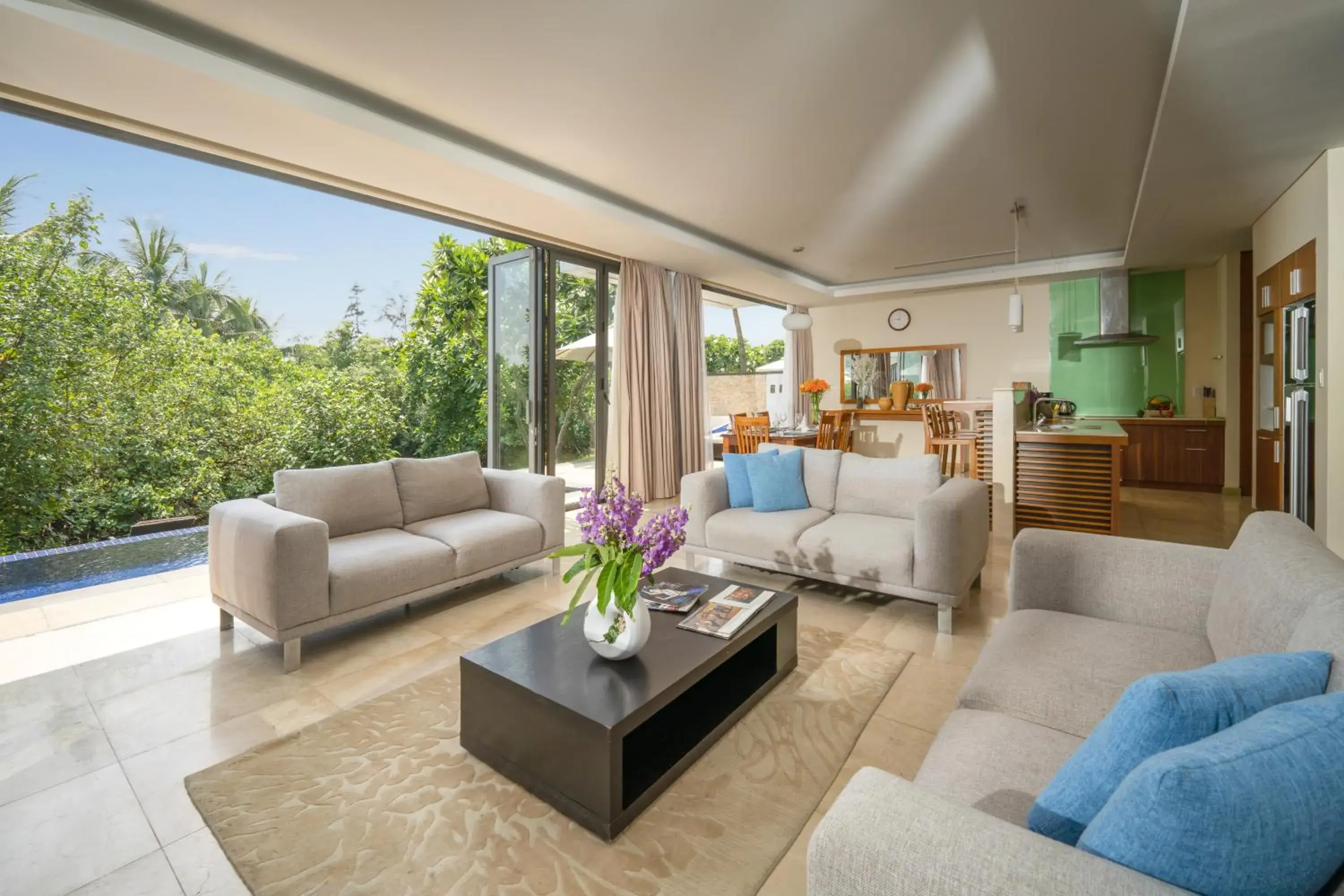 Living room in Ocean Beach Resort Da Nang Living room in Ocean Beach Resort Da Nang