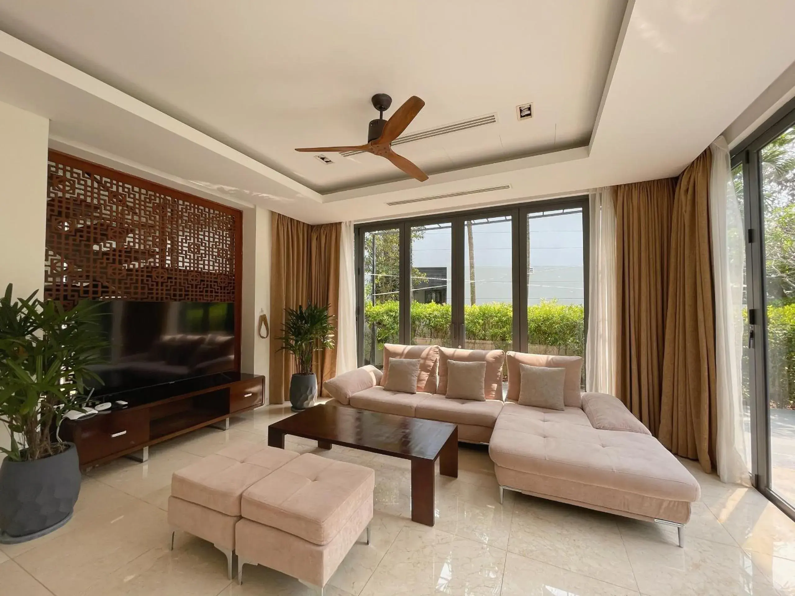 Communal lounge/ TV room, Bed in Ocean Beach Resort Da Nang Communal lounge/ TV room, Bed in Ocean Beach Resort Da Nang