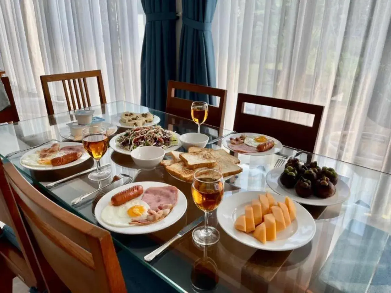 Food and drinks in Ocean Beach Resort Da Nang Food and drinks in Ocean Beach Resort Da Nang