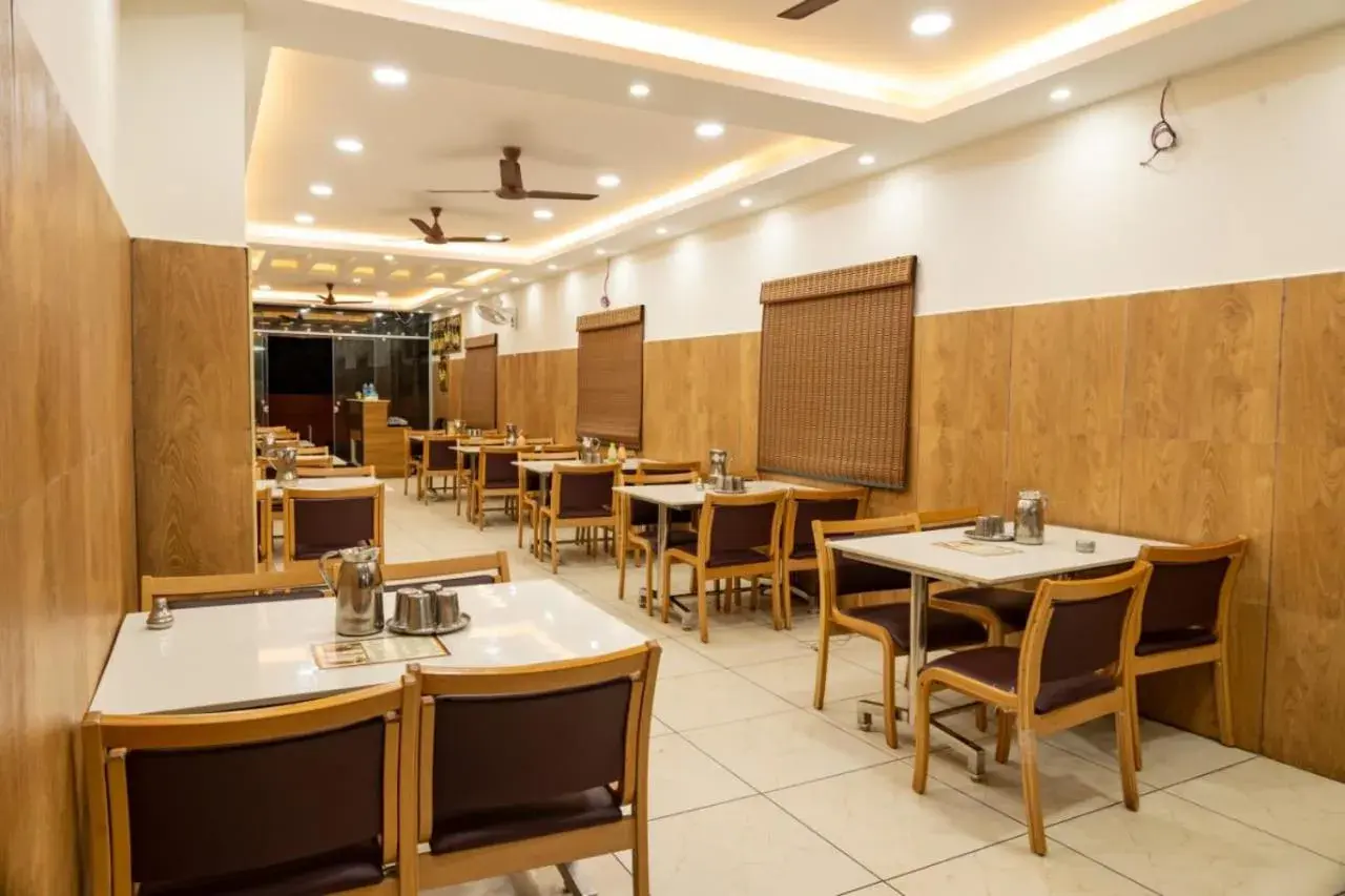 Restaurant/places to eat in Rameswaram Harish Palace Restaurant/places to eat in Rameswaram Harish Palace