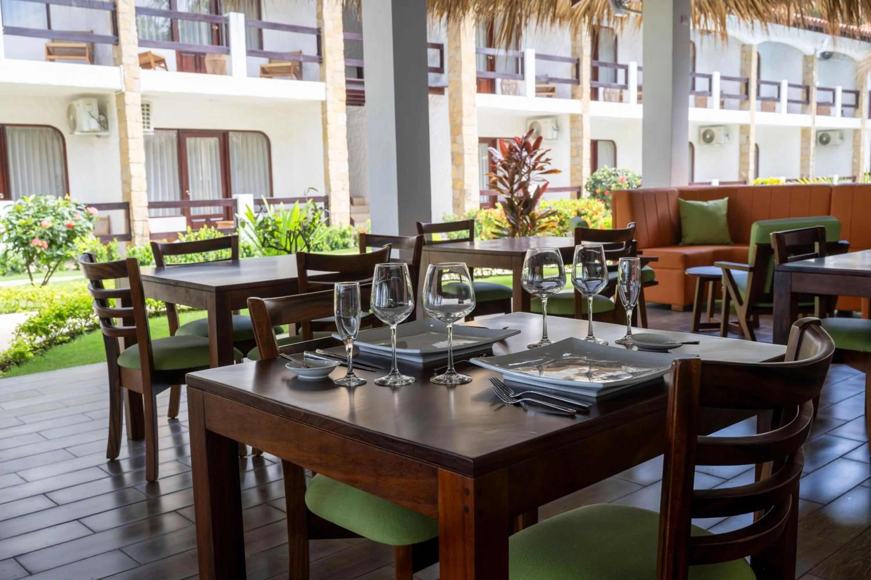Restaurant/places to eat in Fuego del Sol Beachfront Hotel