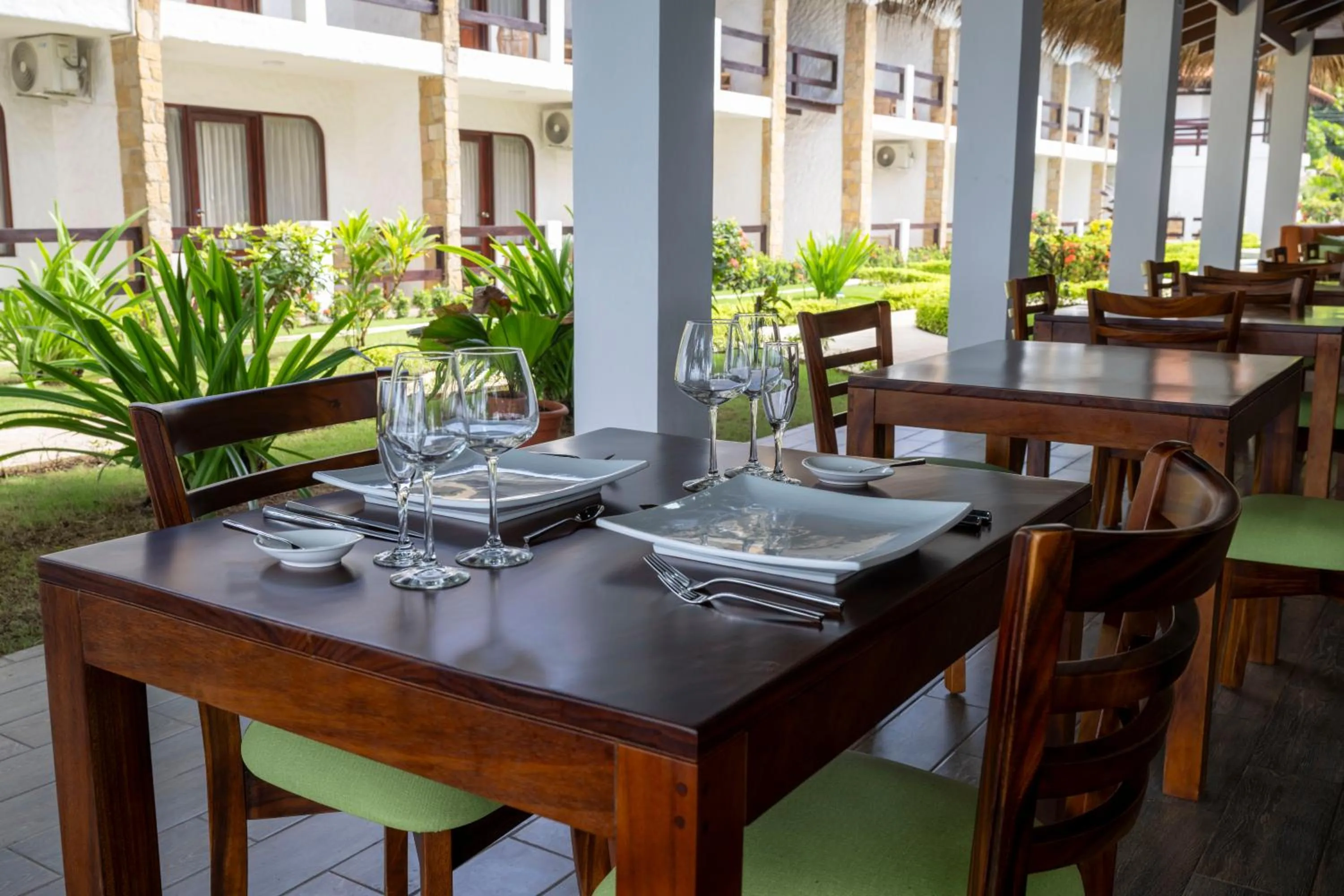 Restaurant/places to eat in Fuego del Sol Beachfront Hotel